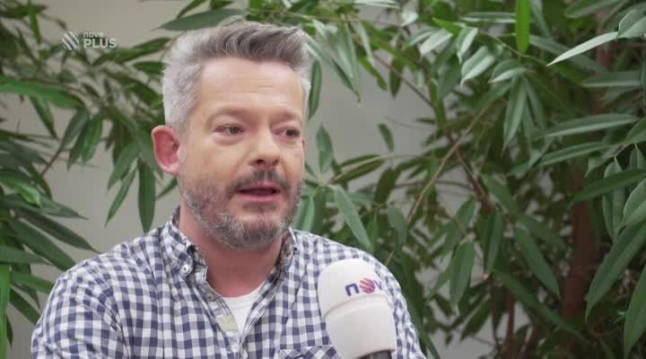 Aleš Háma se bojí dělat víc věci najednou! Jak zvládne účinkování v Tvojí tváři?