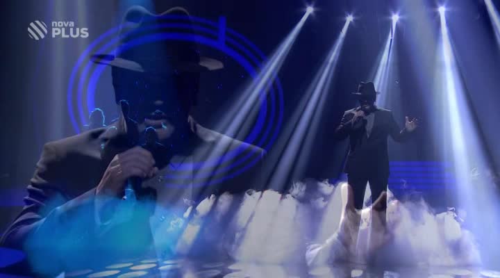 Tvoje tvář má známý hlas: Miroslav Etzler jako Leonard Cohen - Hallelujah
