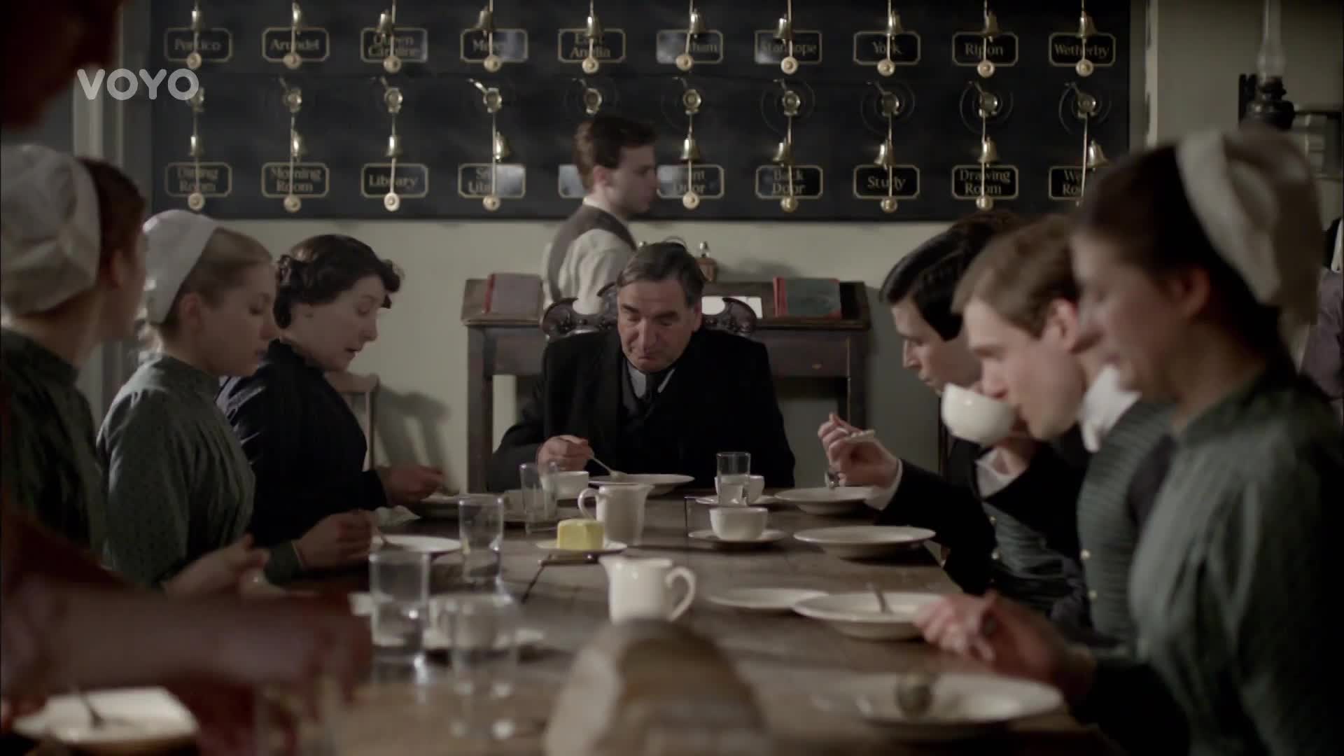 Profesorka z Harryho Pottera zazářila v populárním seriálu! Jak zasáhne do děje Panství Downton?