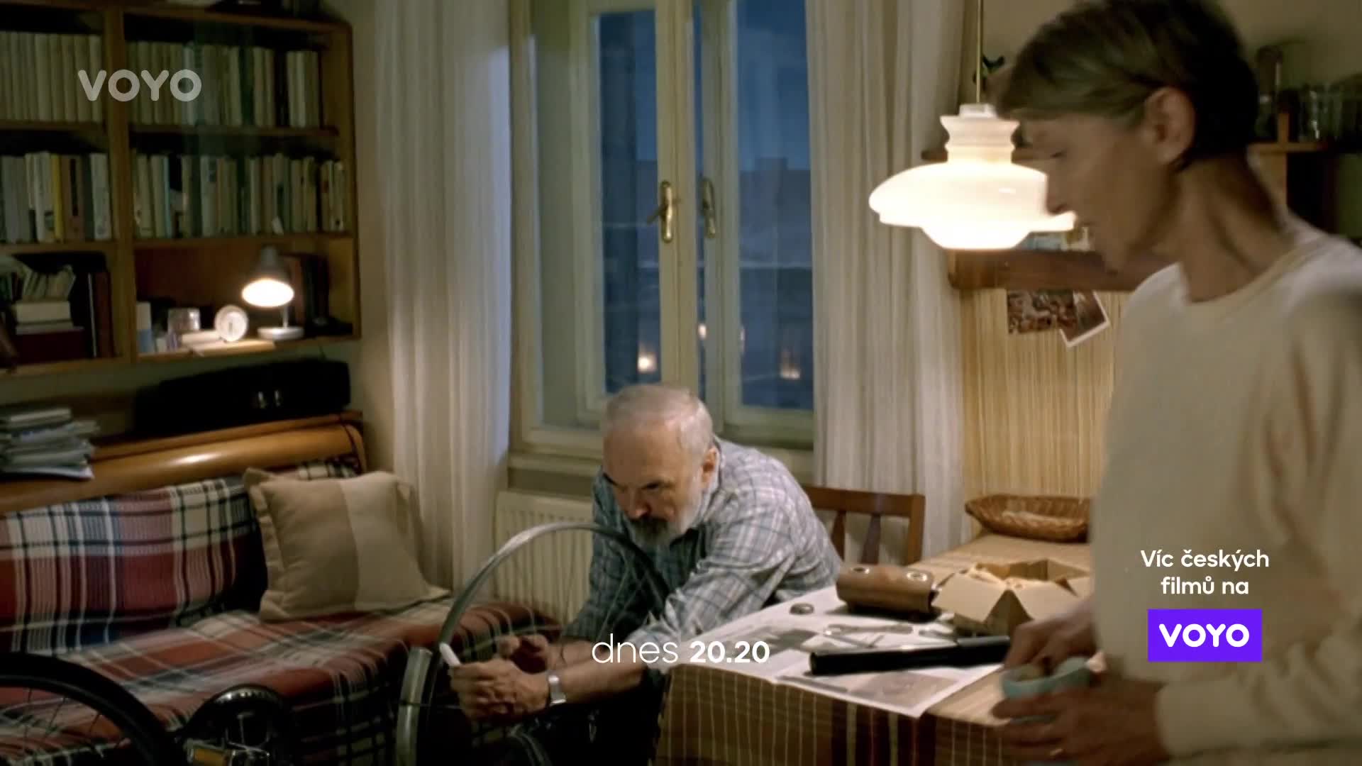 Ani Vratným lahvím se nevyhnuly filmové chyby. Čeho si tvůrci nevšimli?