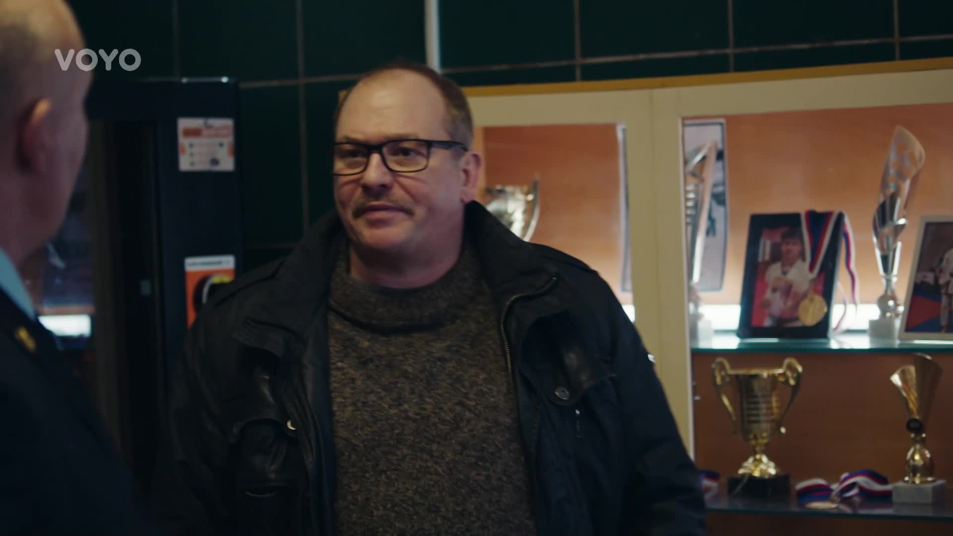 Robert Jašków skočil pod rozjeté auto. V Kriminálce Anděl budí respekt