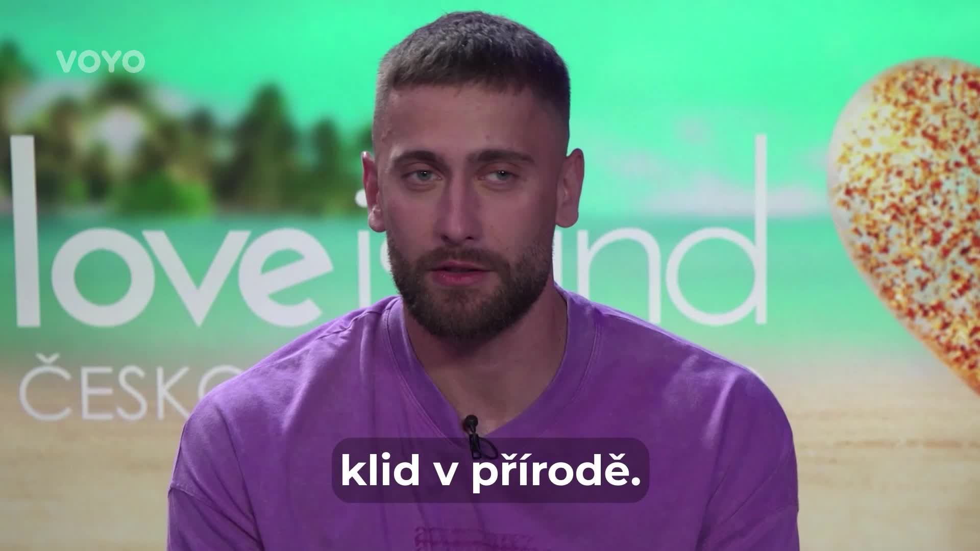 Bombshell Lukáš: Trenér, který hledá oporu