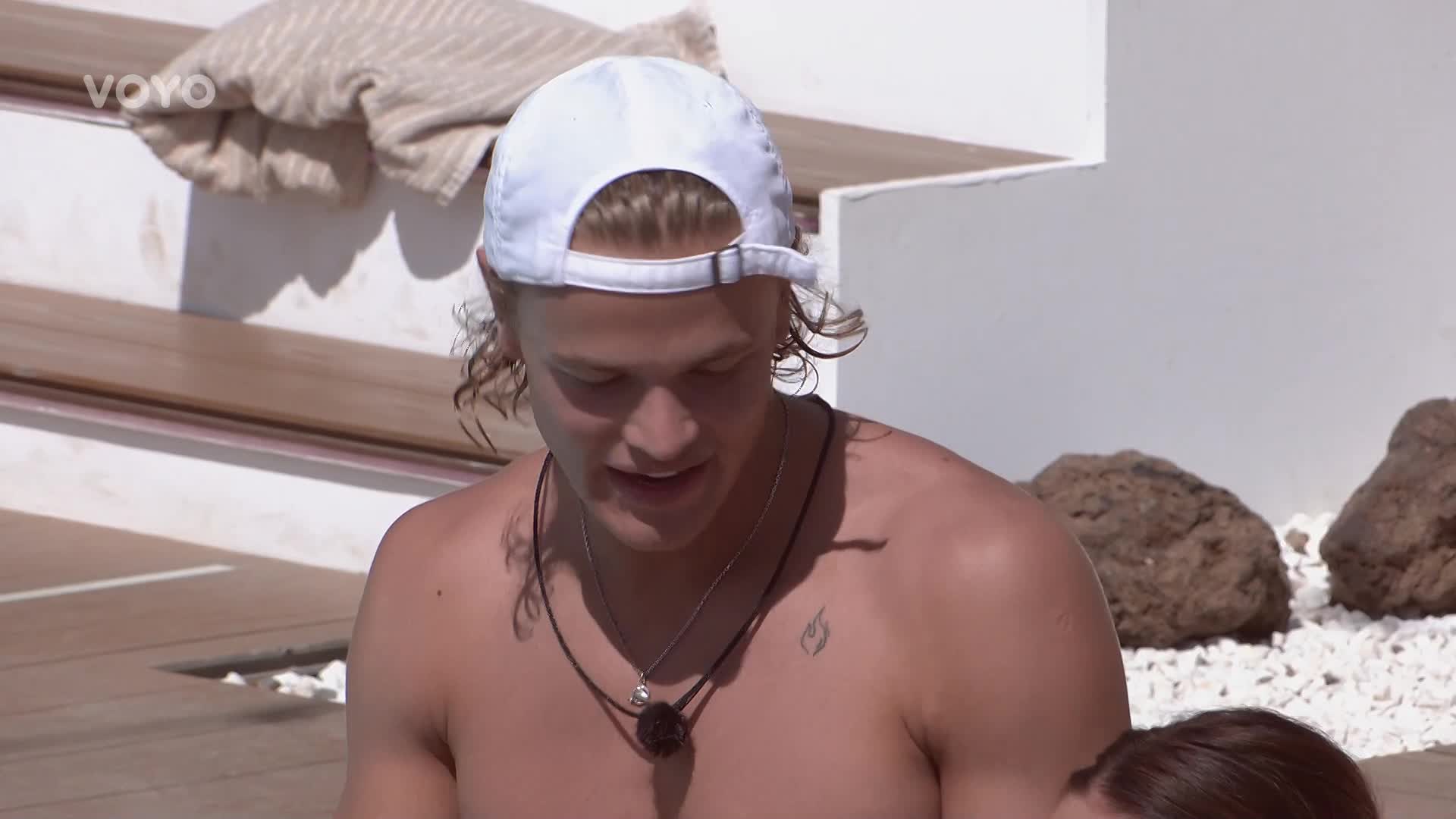 Vodí holky za nos? Oliver z Love Islandu se podělil o nejintimnější míry