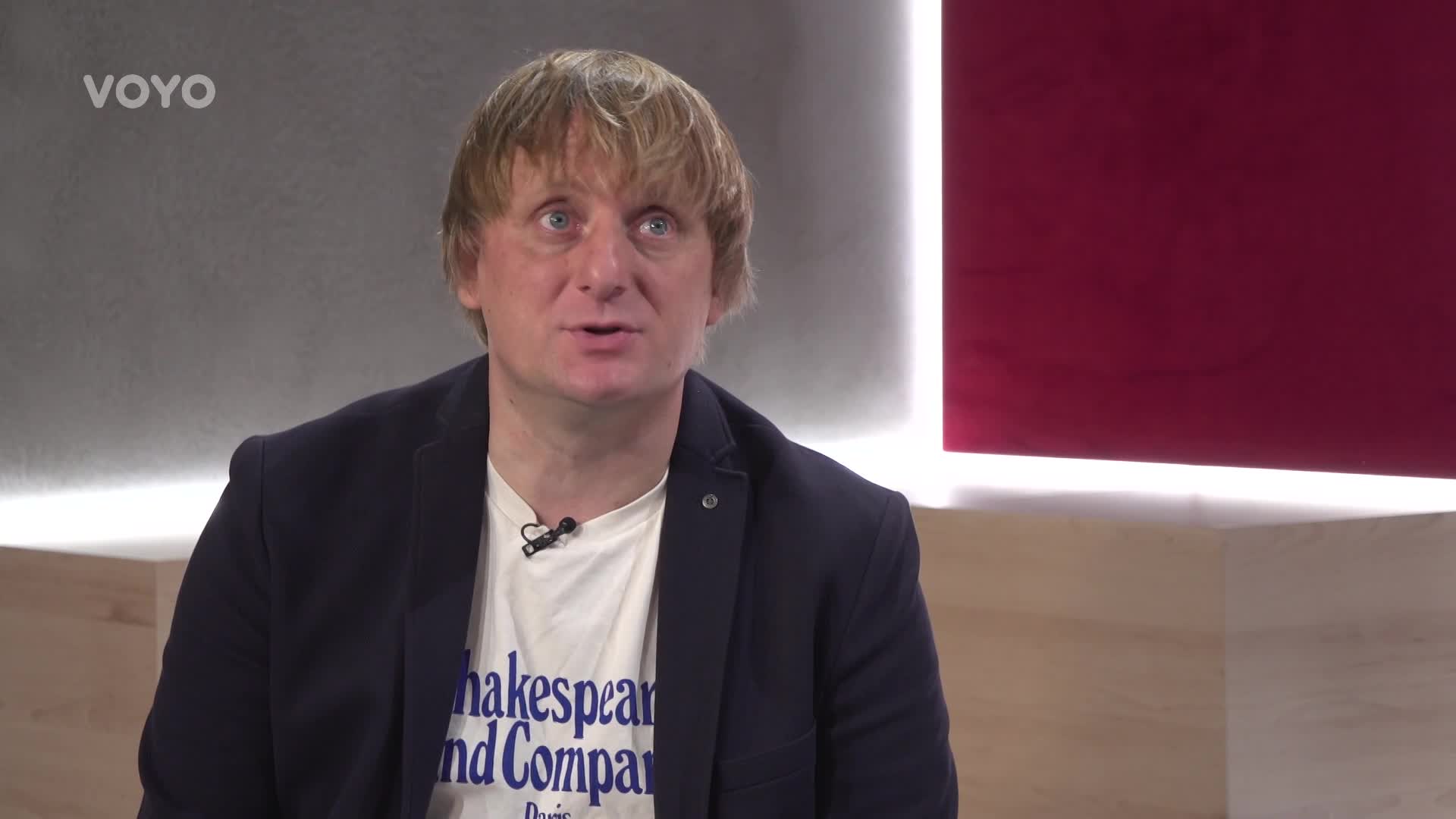 Po odchodu z pódia se uzavírám do sebe, říká Lukáš Pavlásek a zve na stand-up