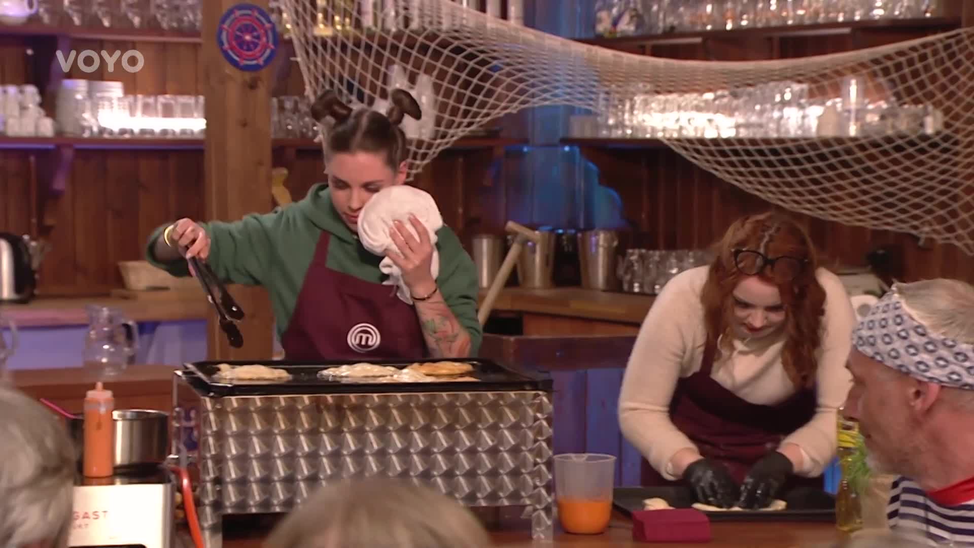 Co jste v MasterChefovi neviděli: Horký olej Terce vystříkl přímo do oka
