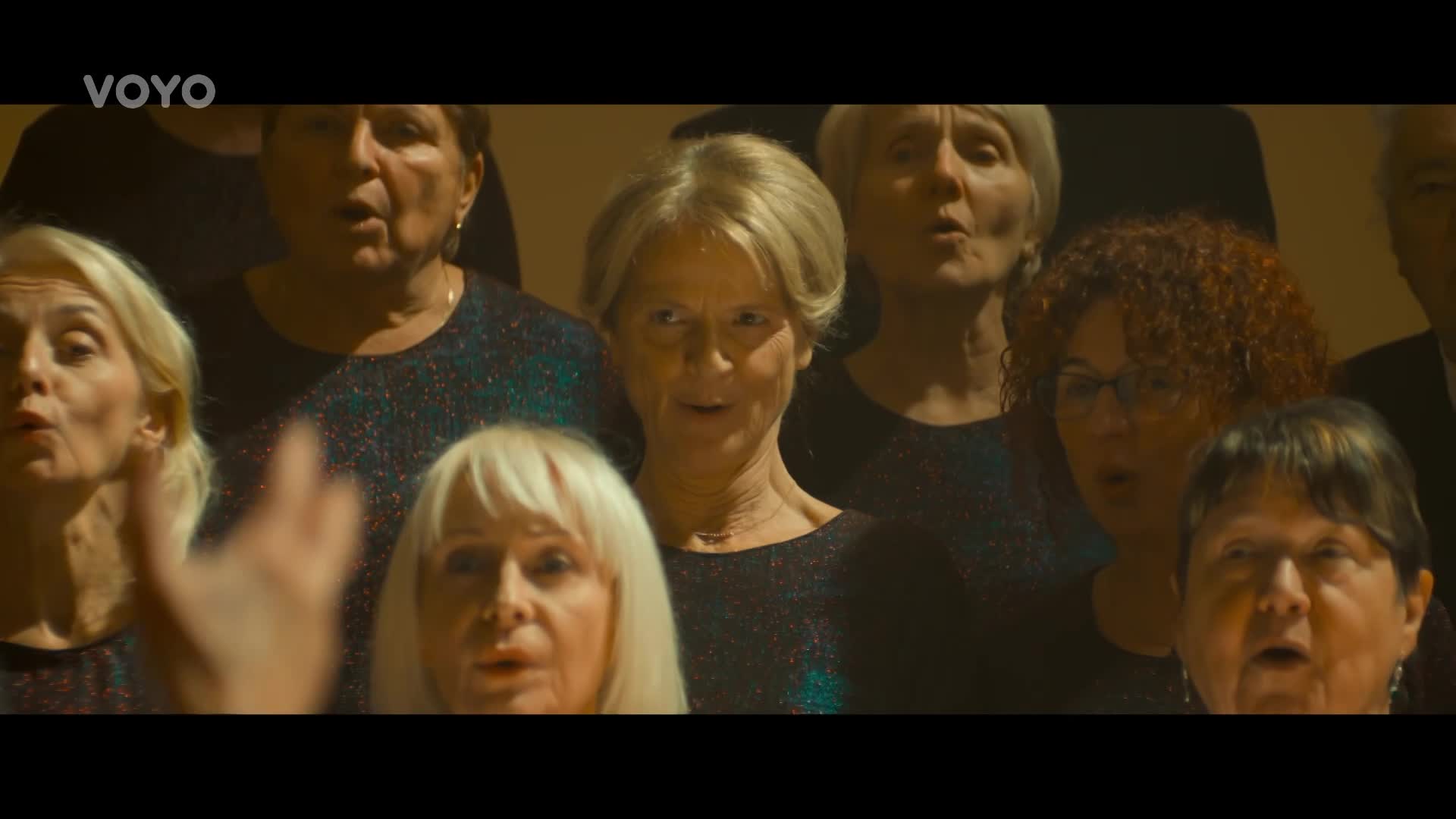 Jedna milosrdná lež a Kryštof Hádek: Podívejte se na trailer komedie Lítá v tom