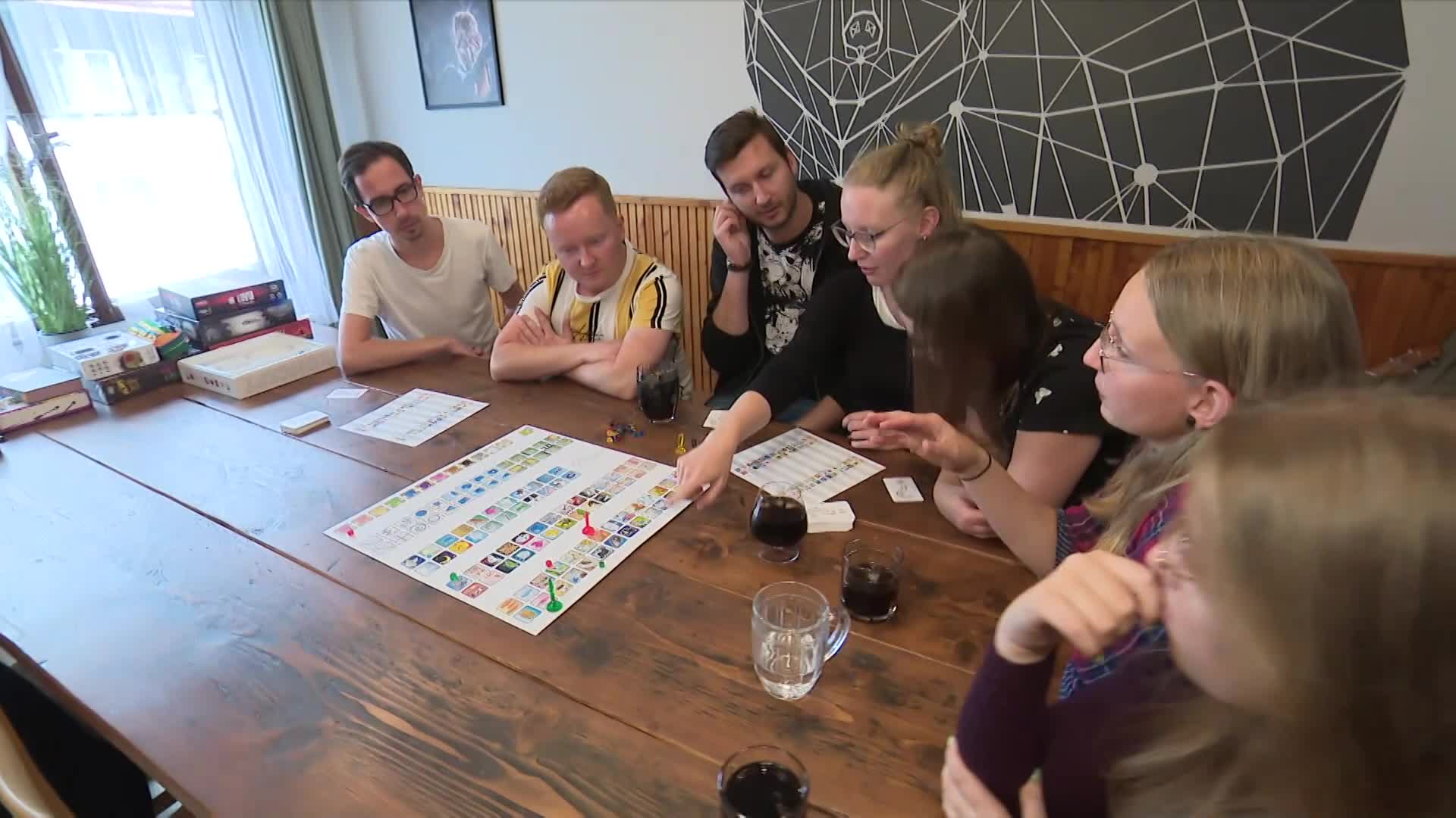 Pan Lišák z Na lovu nemá o ctitelky nouzi. Jaké bizarní zprávy už mu od nich přišly?