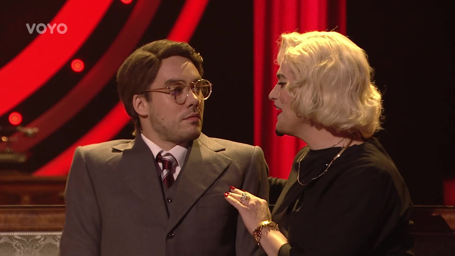 Bonusové reportáže 2022 Tvář - Behind the scenes - Kompilát Marilyn B132375