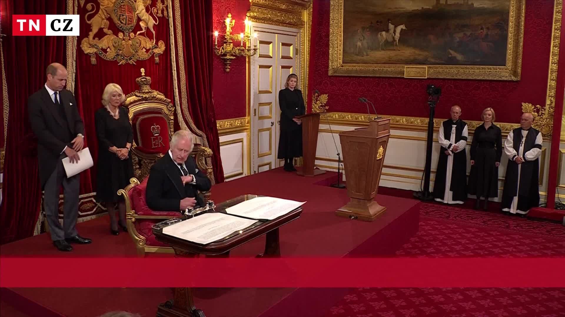 Šachy s tituly. Mění se Williamovi i jeho dětem. Camilla bude královna