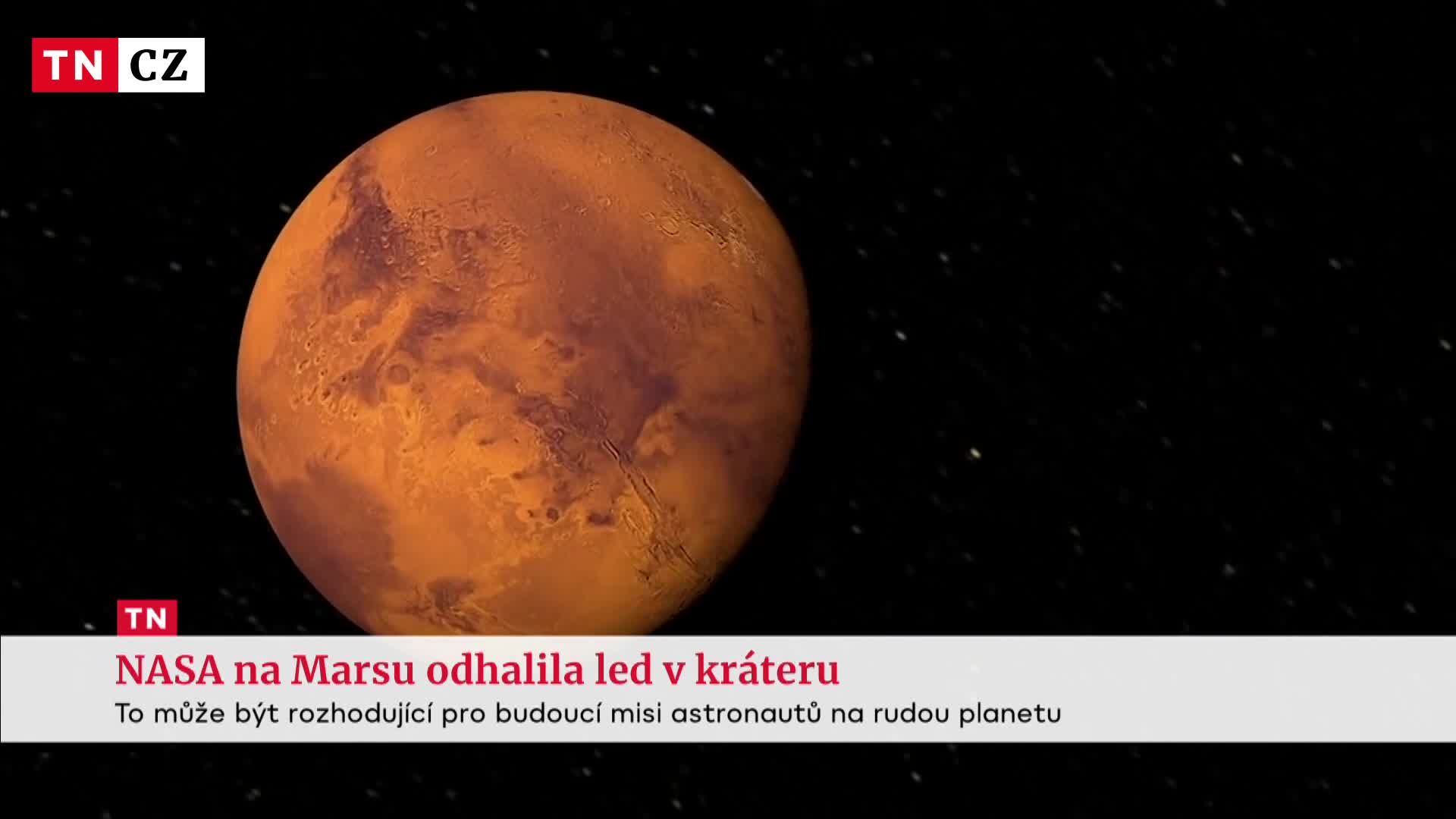 Na povrchu Marsu objevila NASA led. Může za to náraz meteoritu