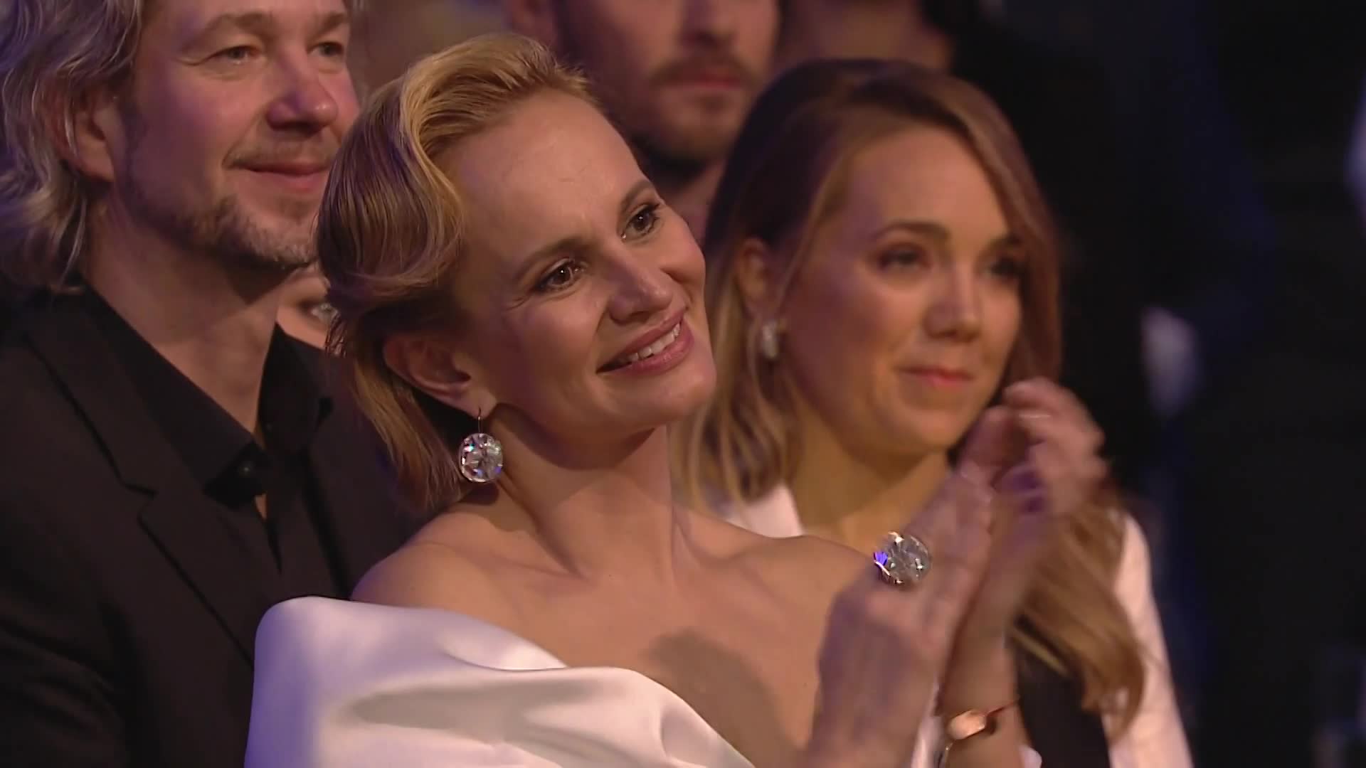 Legendární Jiří Suchý jako první vstoupil do Síně slávy. Uvedla ho tam Jitka Molavcová
