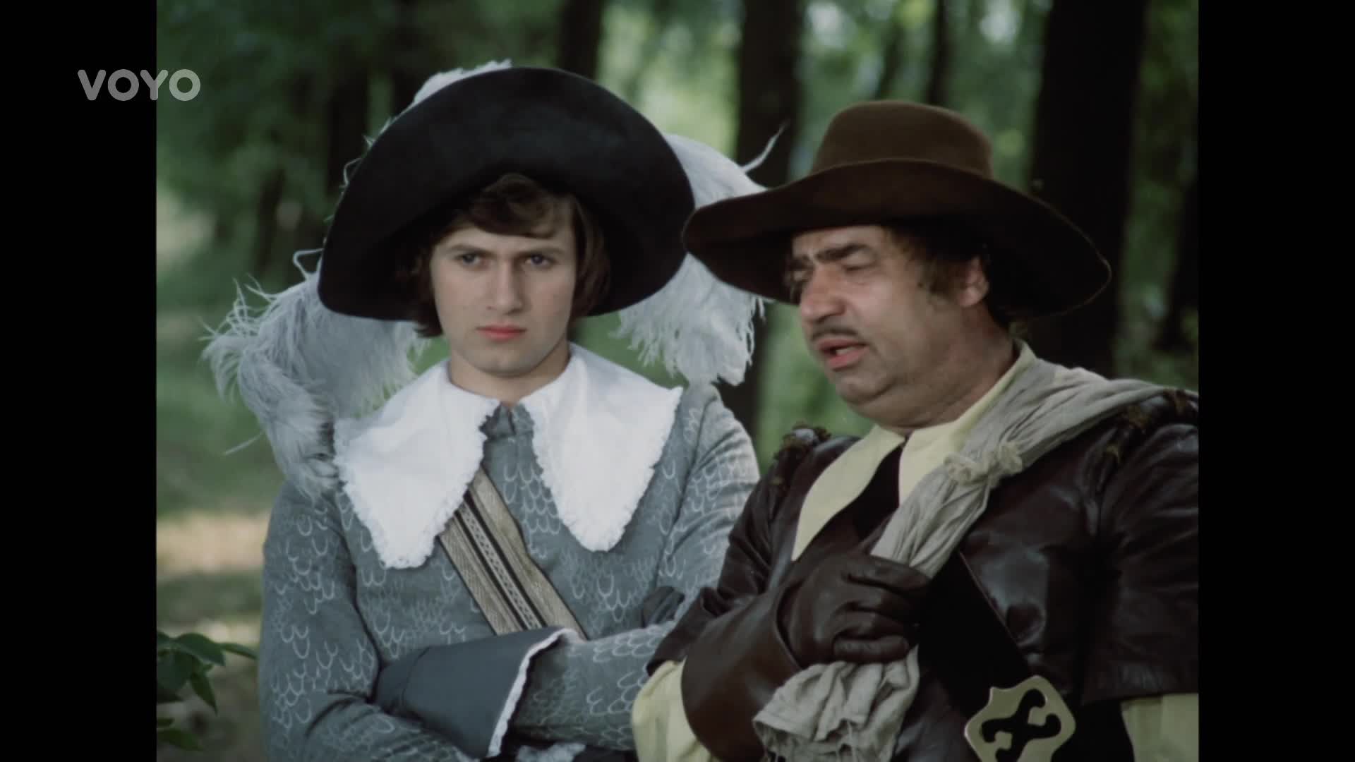 Trezorové filmy i vánoční klasika. Proč nás pořád baví dívat se na Vladimíra Menšíka?