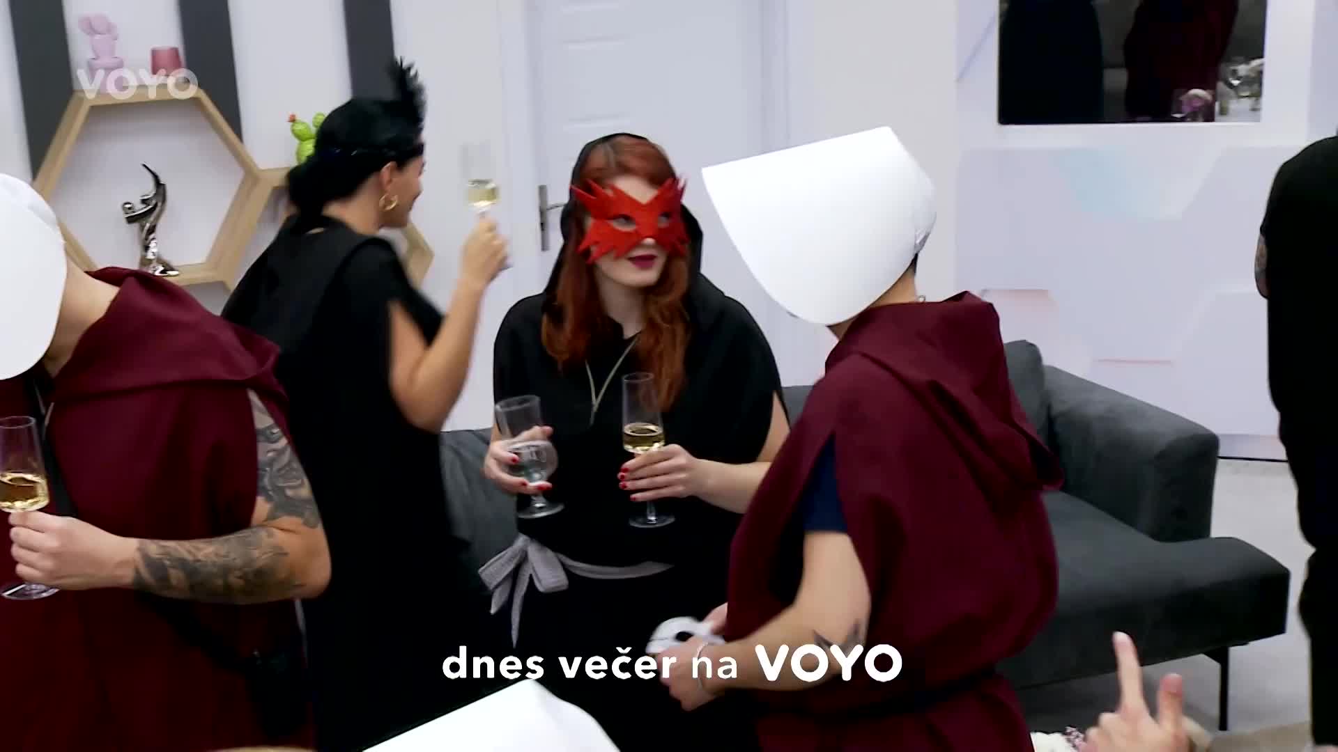 Katrin to dál táhne za Tarikem. Od služebníka Andreje za to schytá kartáč