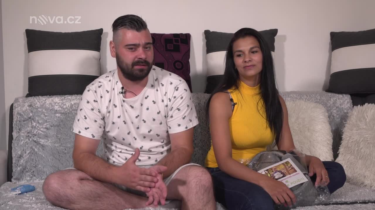 Flirtování na pracovišti? Jára z Malých lásek si s Kateřinou pěkně pohrával, pak mu ale spadl hřebínek