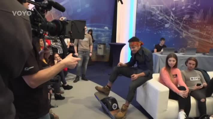 Takhle si porotci SuperStar 2018 užívali focení. Jak se cítí Matěj Ruppert v roli modelky?