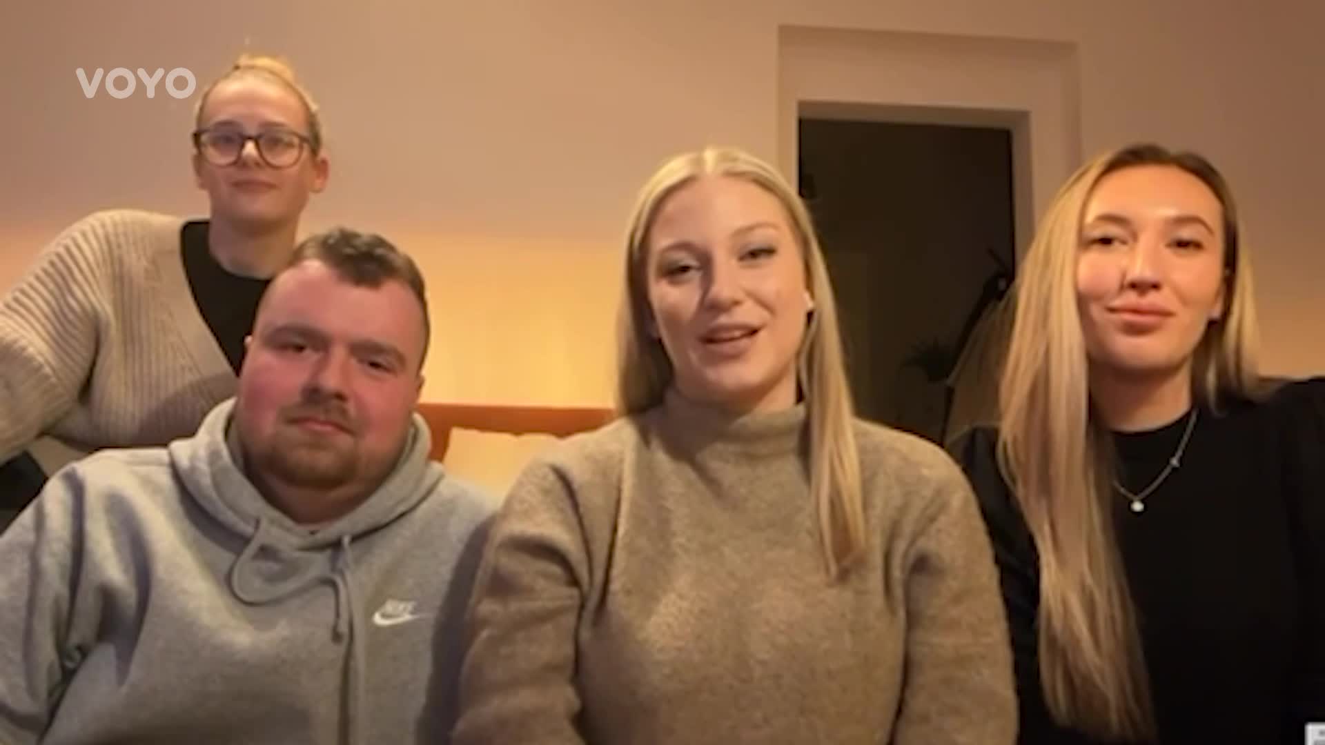 Neprošla jsi soutěží jako pasivní hráč. Pro nás jsi už teď vítězka, vzkazují přátelé Katrin