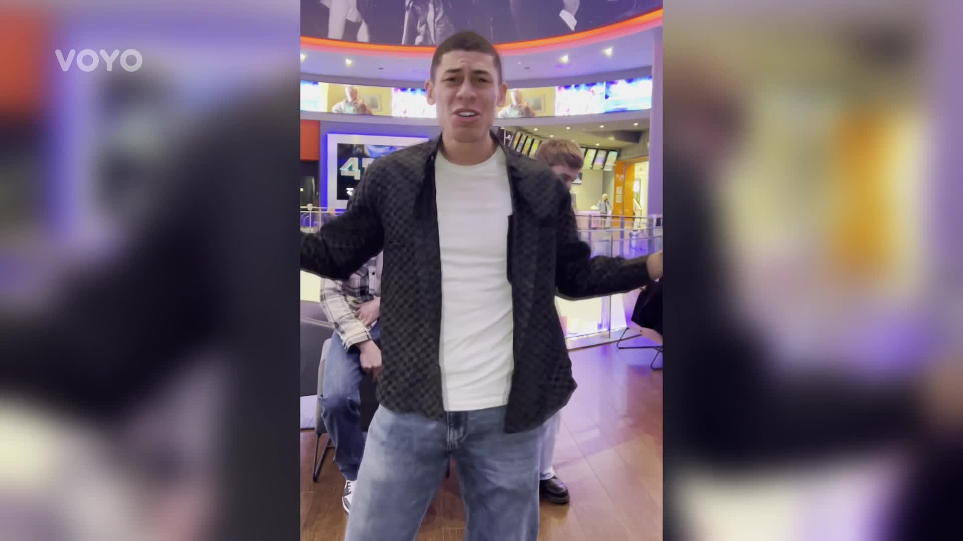 Na poklidný rozchod to nevypadá: Claude zarapoval o Rachel a nebral si servítky