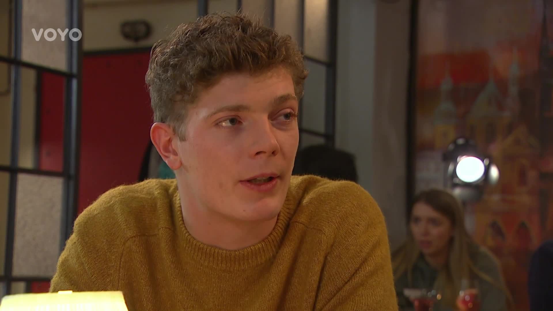 Noční výlet s Kristýnou z Ulice. Tomášek ji pozve na netradiční rande