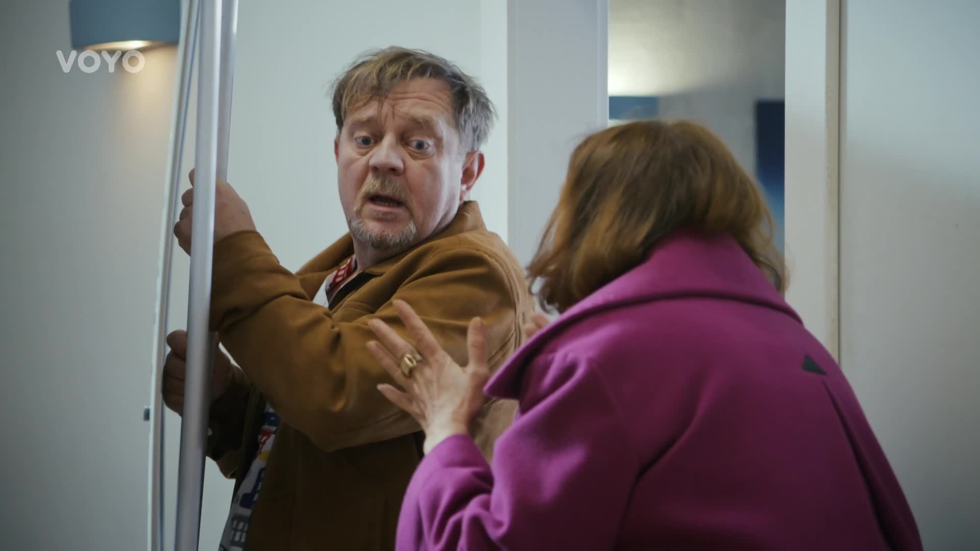 Mrak a Lejdy opět vyvádí hlouposti. Pod rouškou noci kradou na klinice