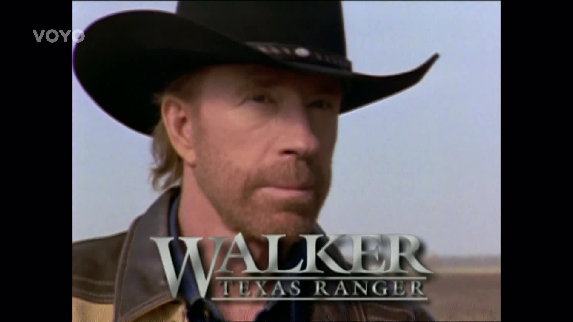 Malý Sheldon si utahuje z Chucka Norrise: Lásku k Texasu s ním nesdílí