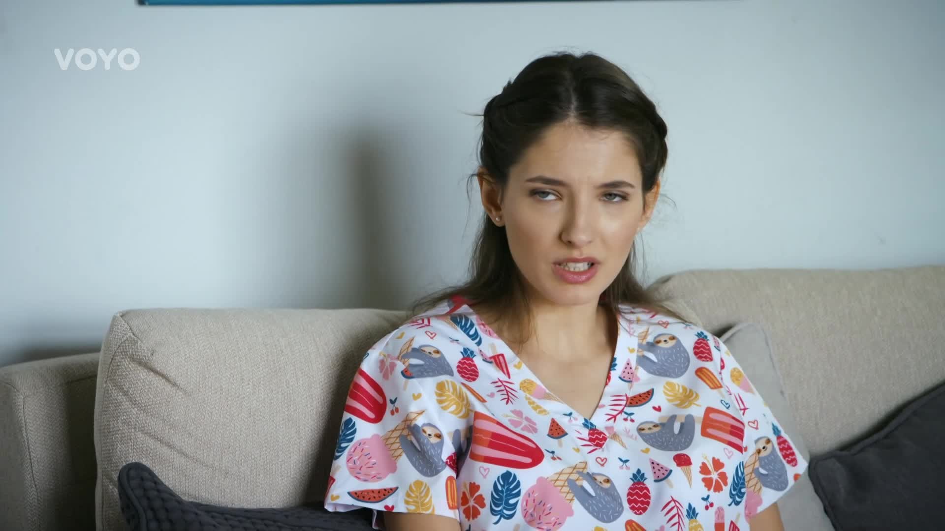 Bára chce práci na zámečku, Klára je z toho v šoku. To si Hladký vypije