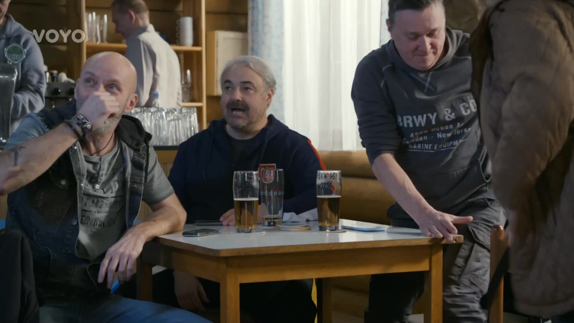 Legendární moderátor v Jedné rodině: Saša Hemala si zahraje sám sebe
