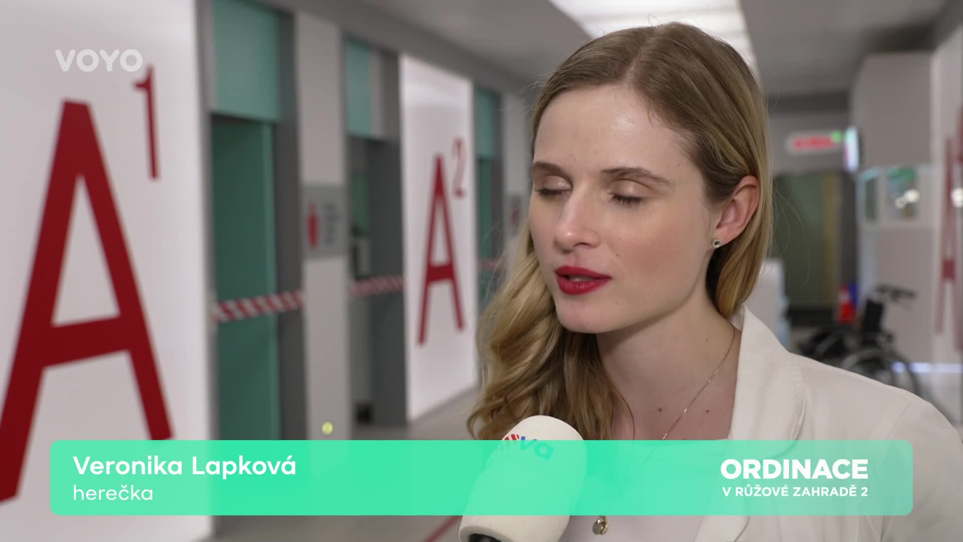 Na Lapkové se podepsalo těhotenství v Ordinaci: Bříško si hladila i v tramvaji