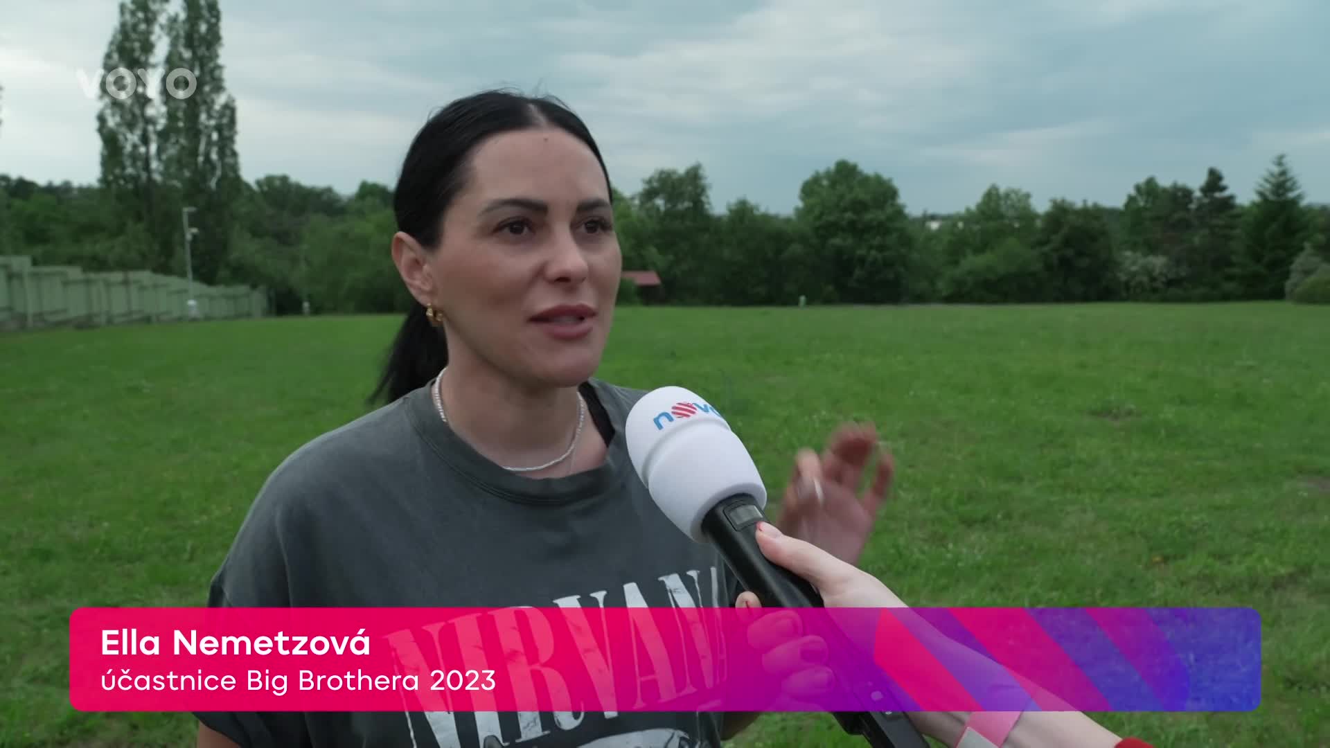 Policejní akce prověřila fyzičku hvězd Survivora. Jana zaválela, Radek zmatkoval