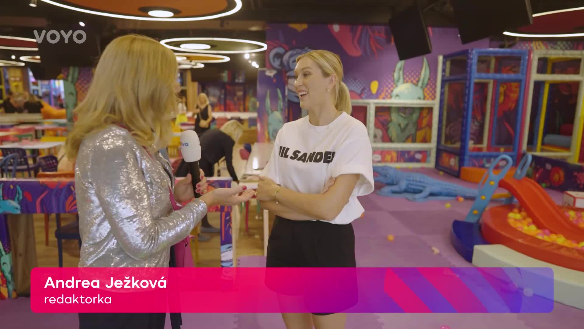 Z Love Islandu do dětského bazénku: Moderátorka Zorka Hejdová řádila se synem