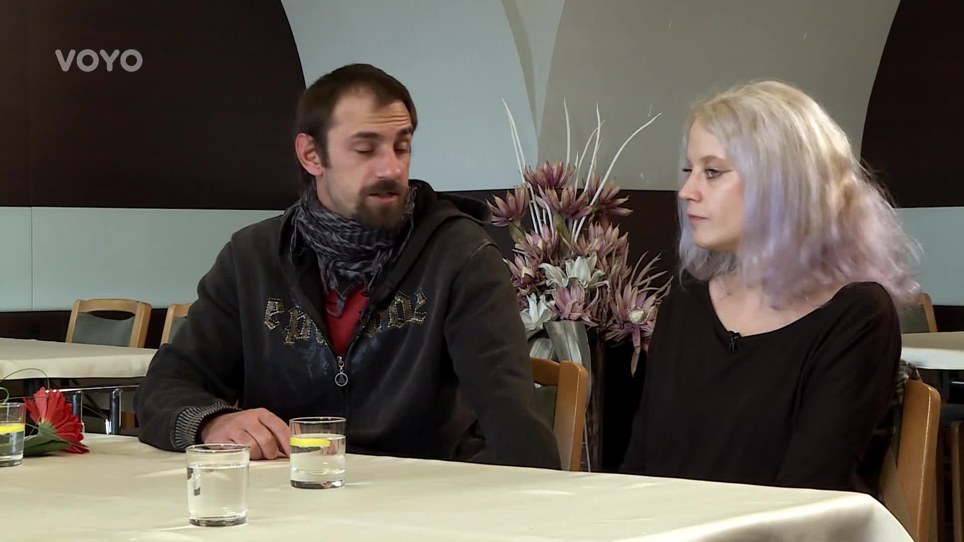 Jana při 8 očích vpálila Aleně: Chcípli byste hlady, ale hlavně že se milujete