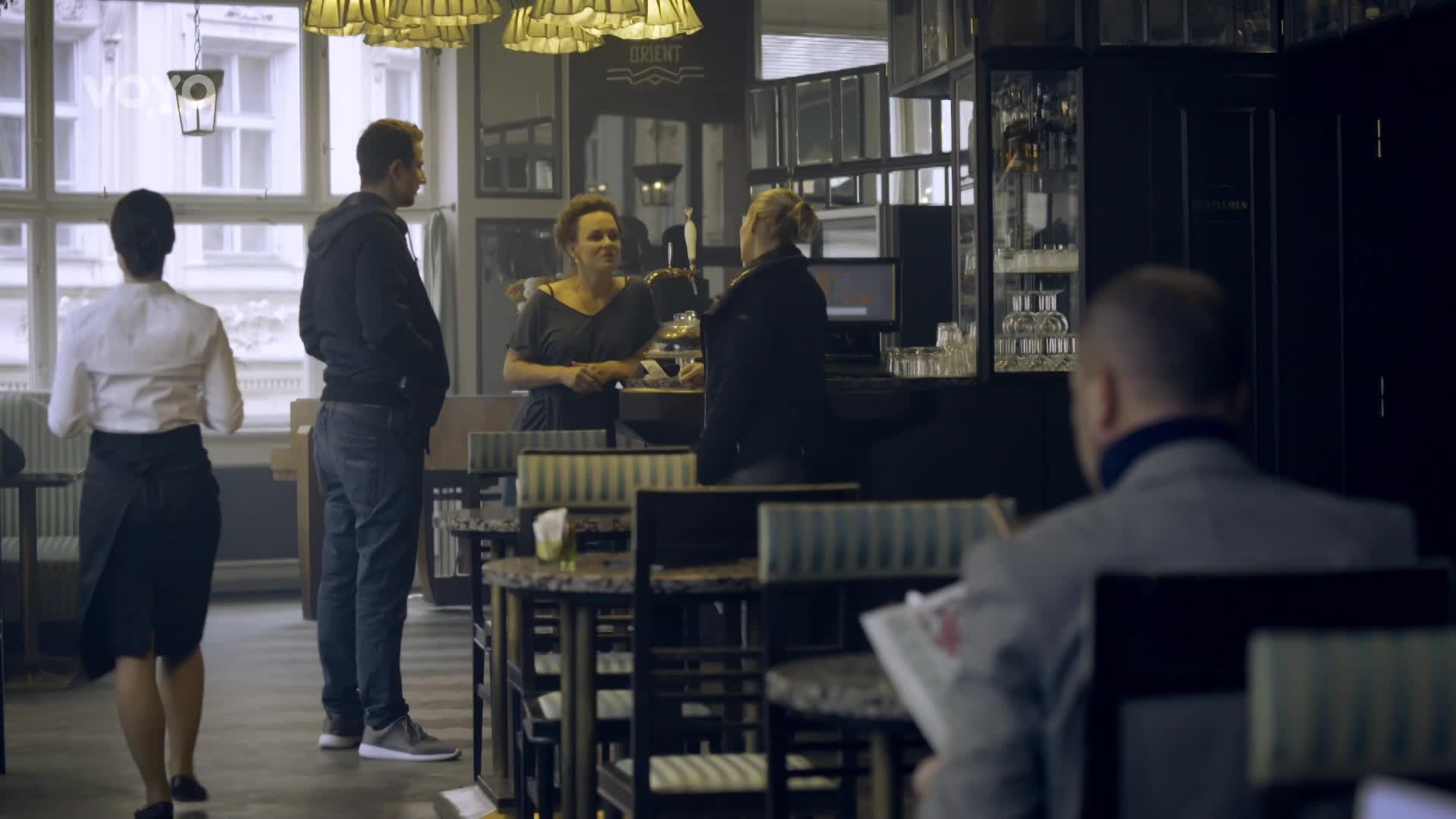 Specialistům pomůže slabost kapitána Panenky. Propadne větrníkům z cukrárny