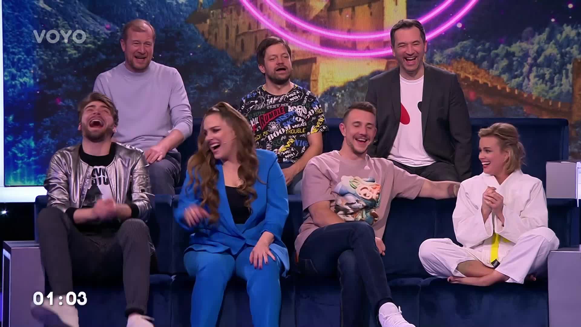 Pazderková se při svádění Sokola neudrží: Smíchy vyprskne pití