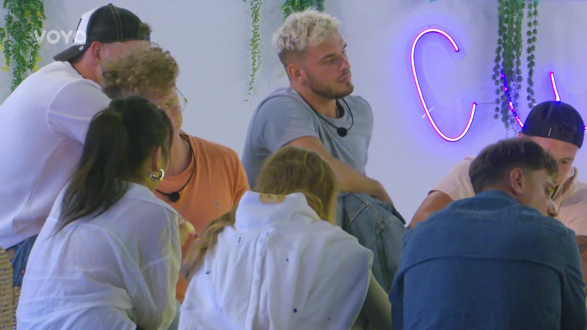 Dušanova zpověď v Love Islandu: Srdíčka se dozvěděla o jeho nahých fotkách