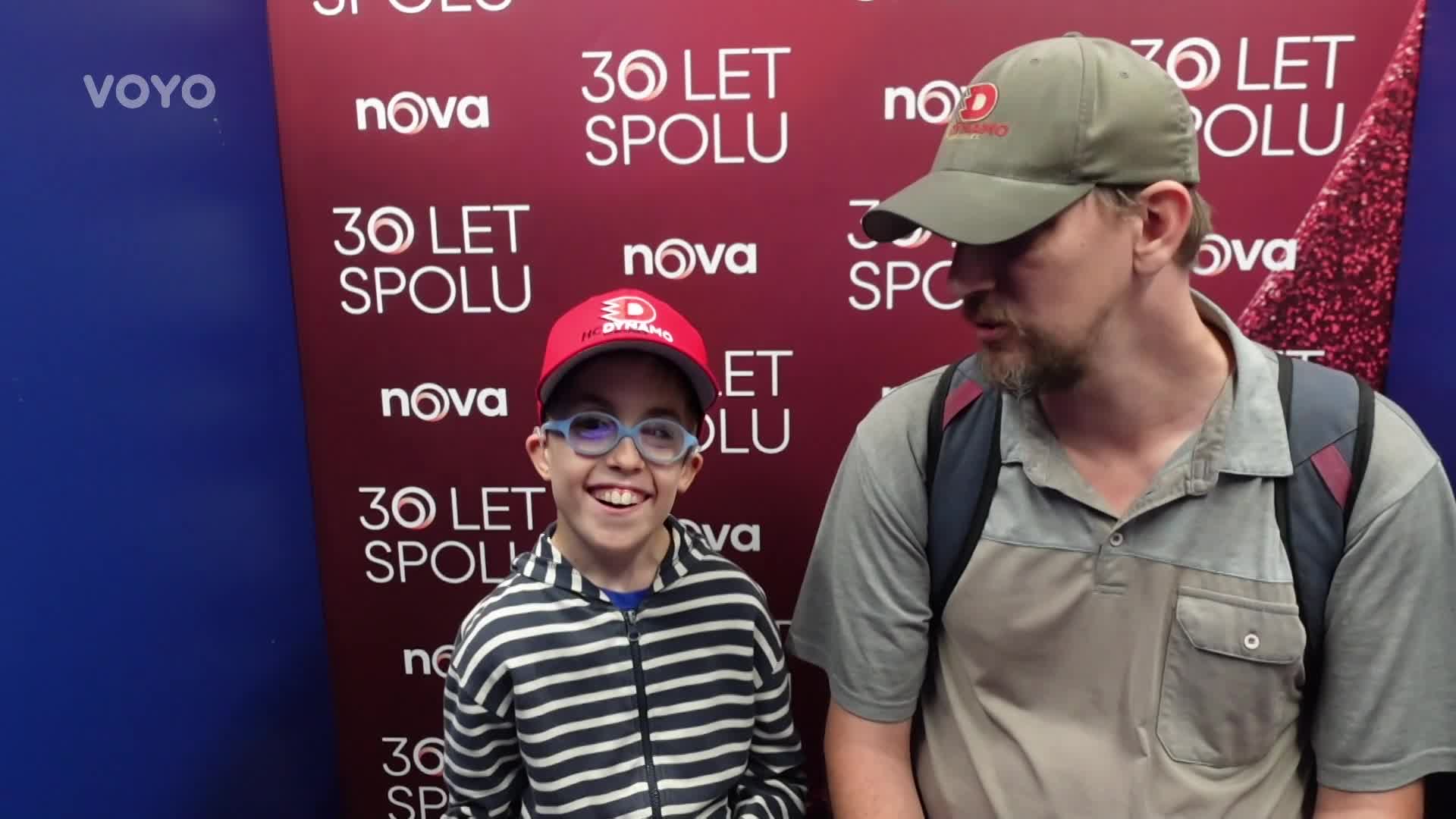 Vox populi v Praze: Diváci přejí Nově minimálně dalších tisíc let