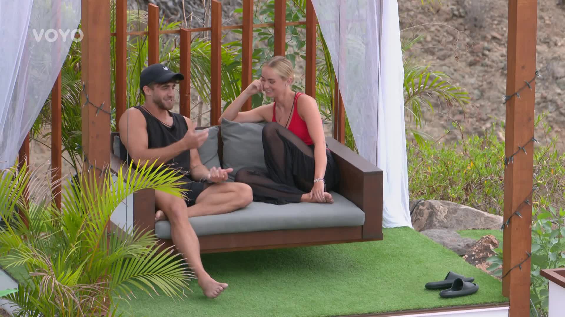 Náramky jako slib lásky? Dušan z Love Islandu se inspiroval Luem