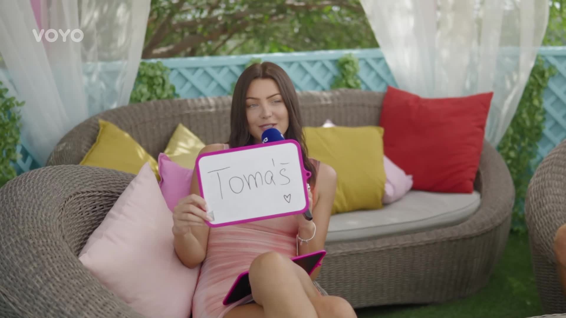 Kdo má častěji chuť na sex? Terez a Tomáš z Love Islandu museli s pravdou ven