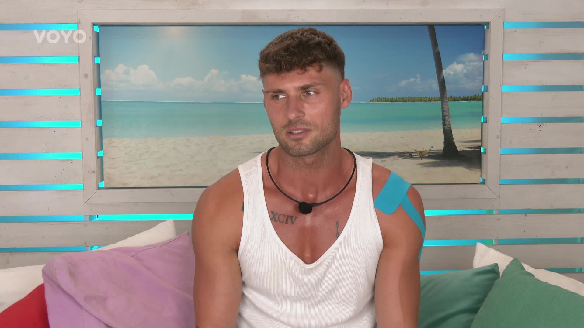 Vystřižená scéna z Love Islandu: Trabo a Tomáš zdrbli nové bombshells
