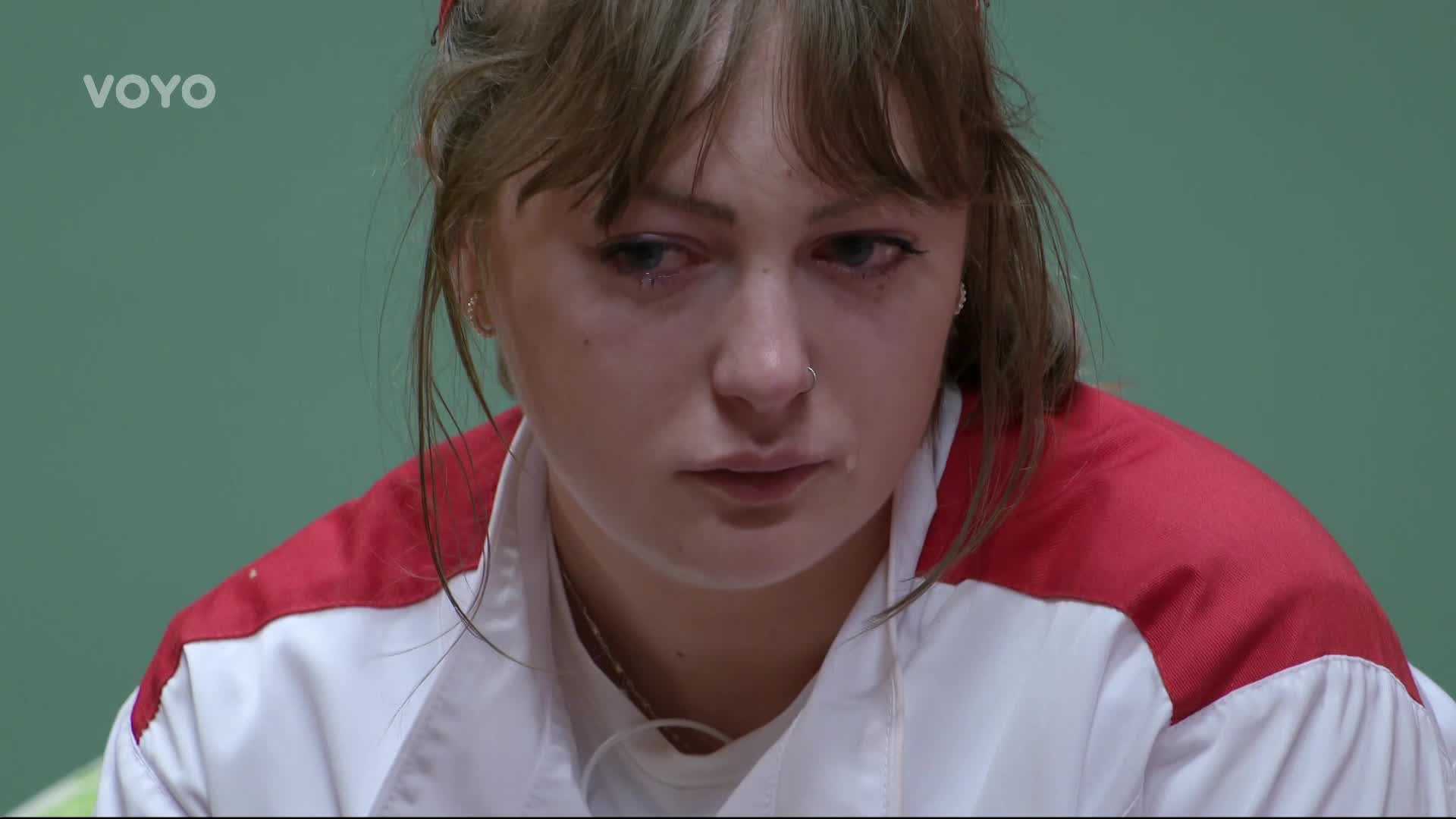 Ema se vrátila z nemocnice do Hell's Kitchen. Našla tam brečící soupeře