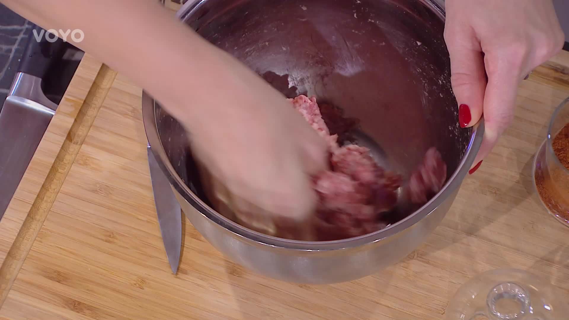Přemek Forejt se zranil přímo v televizi: Mohla za to petržel