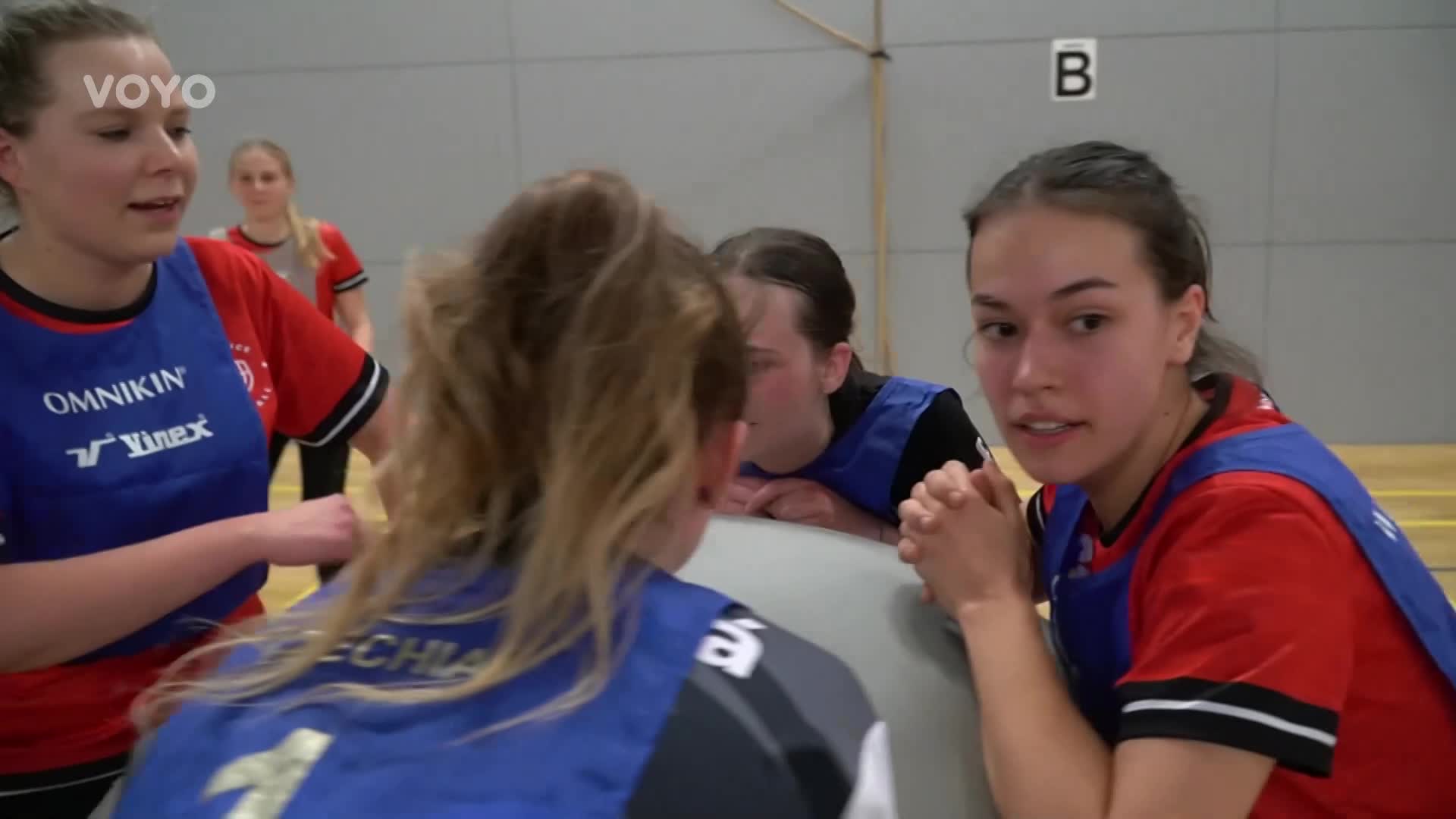 Nová míčová hra: Během kin-ballu hrají hned tři týmy najednou
