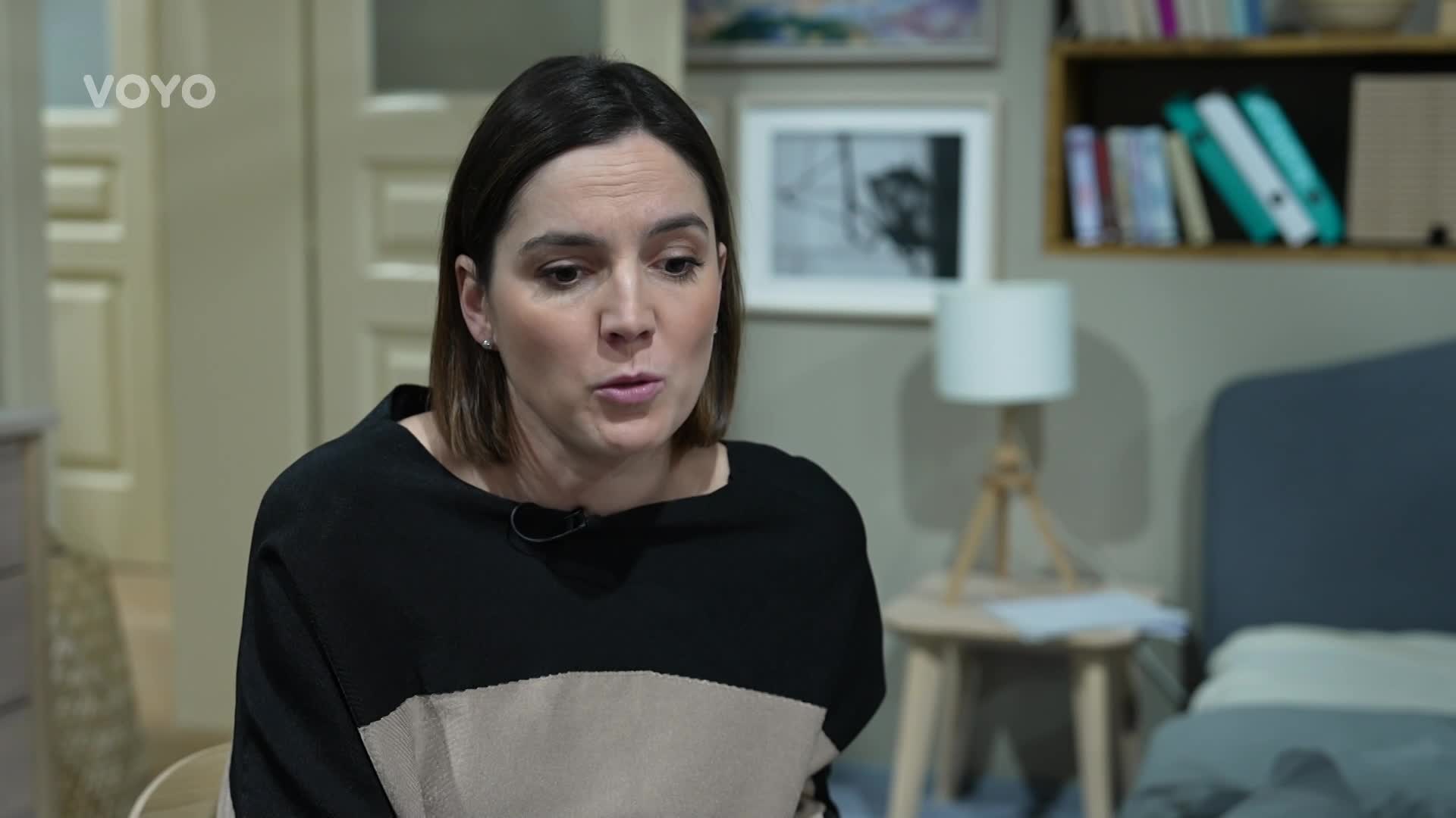 Pátrací akce v Ulici vrcholí. Karla zjistí, co se děje u Kolářové doma