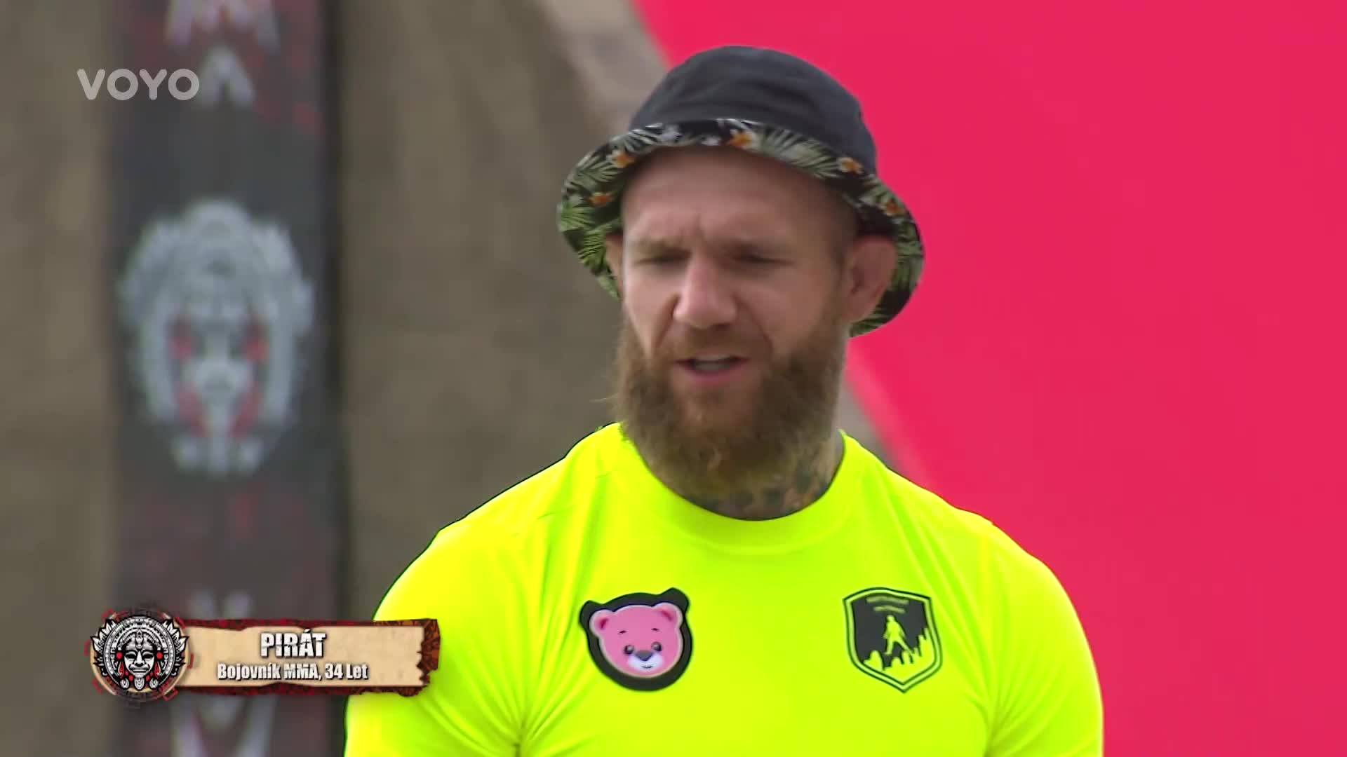 První poměřování sil v Survivoru: Pirát a Mikýř si utahují z Lovců