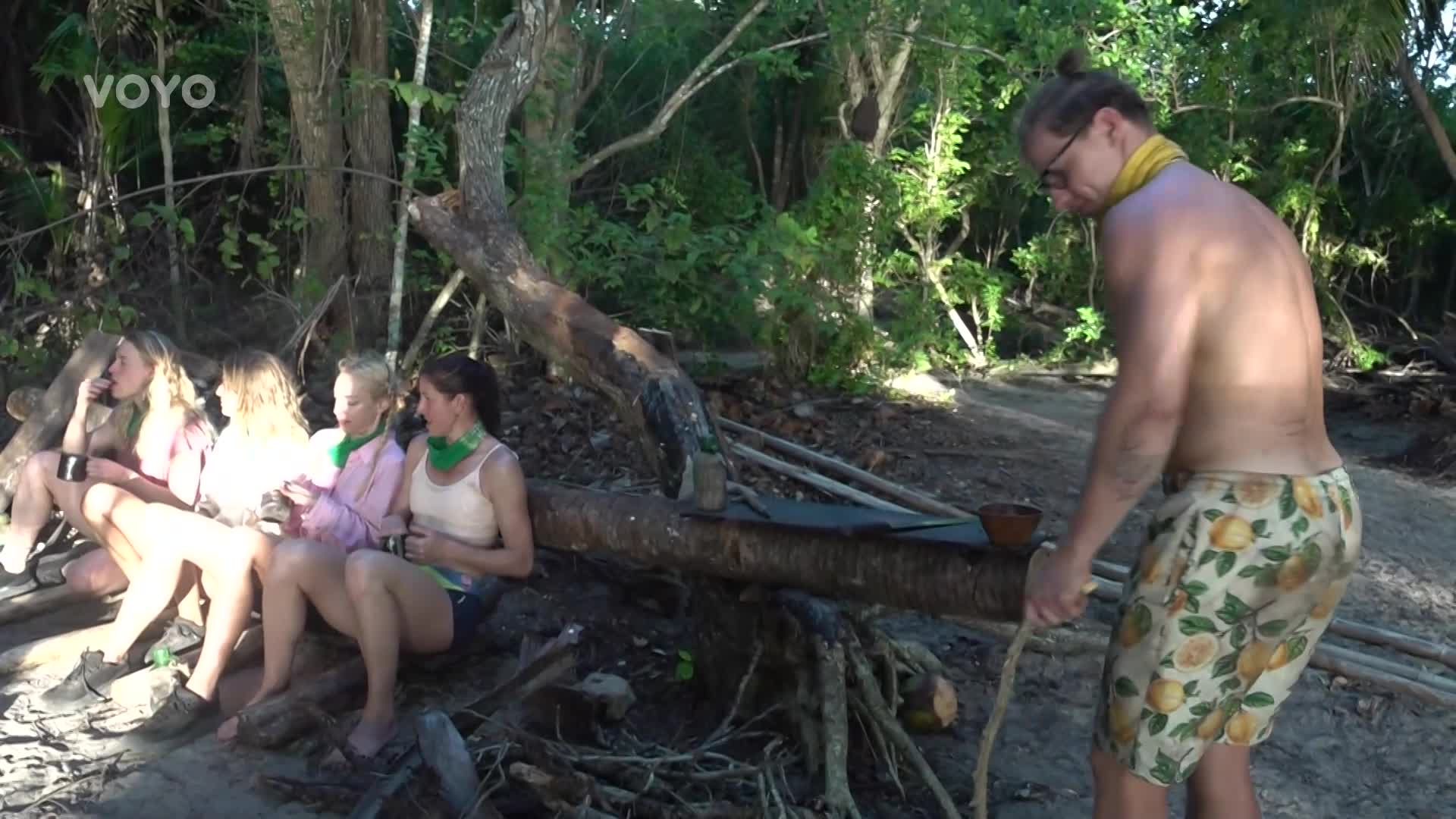 Pája a Samantha narušují noční klid. V Survivoru nejvíce chrápou
