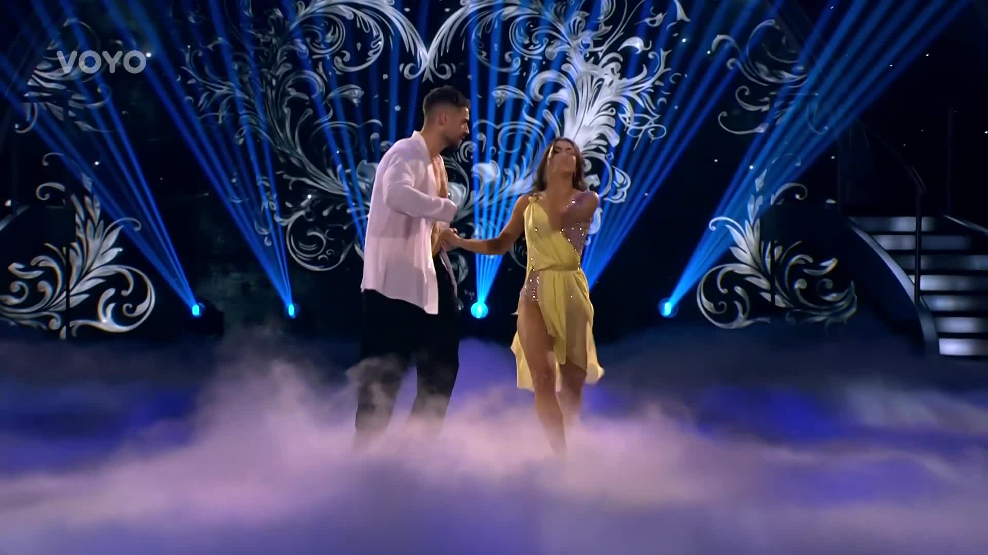 Z Love Islandu do Let's Dance: Adam Sedro ukázal během rumby vypracované tělo