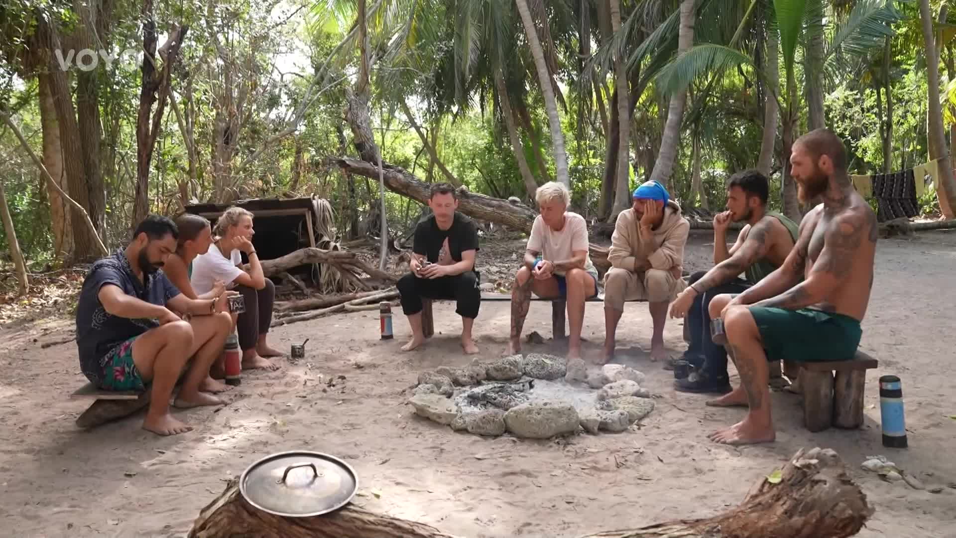 SPOILER: Mikýř a Pirát se nechali uplatit jídlem. Lovcům vykecali úplně všechno