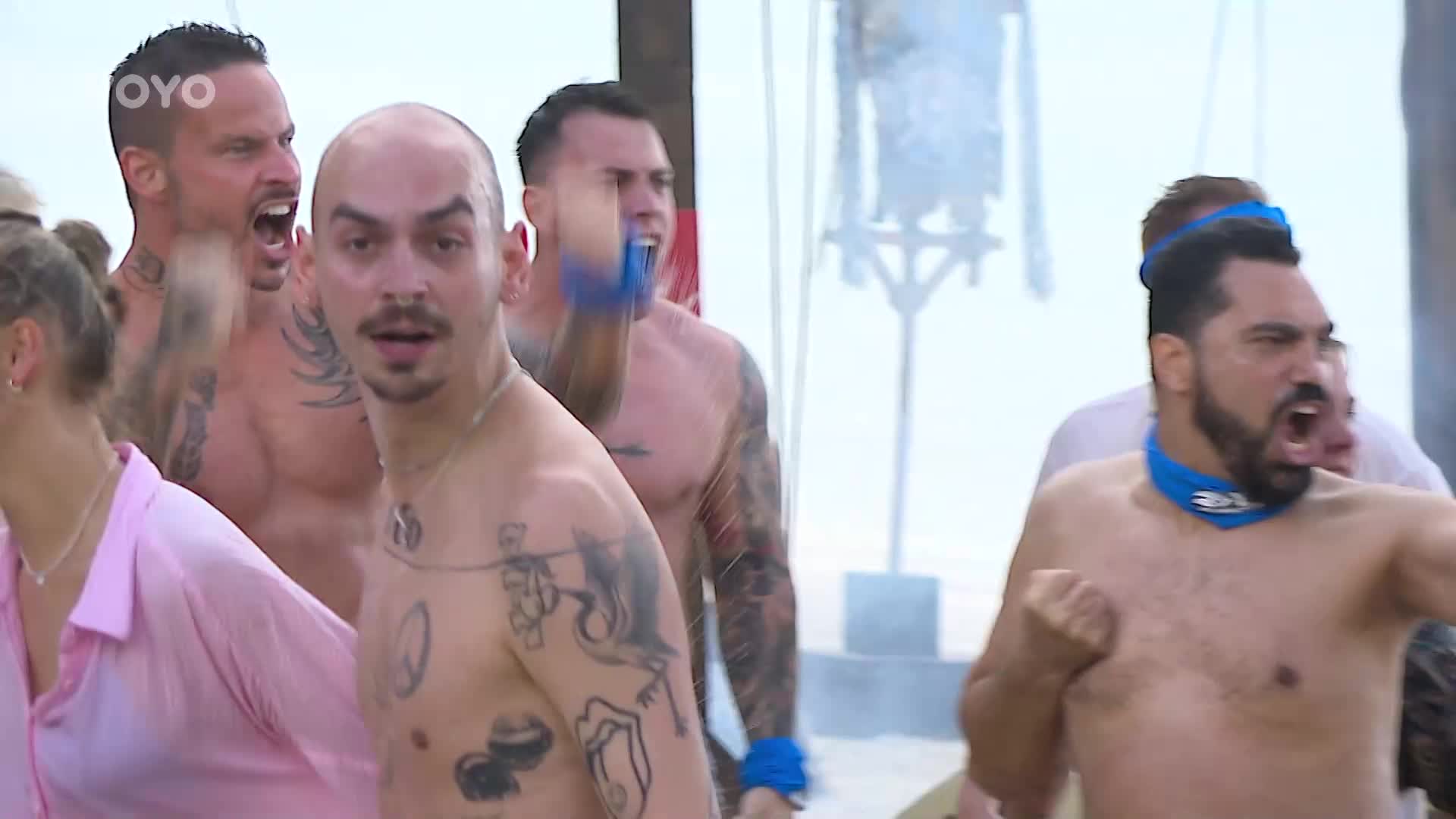 SPOILER: Agresivní pokřik Lovců: Imaginárními šípy střílí do Titánů