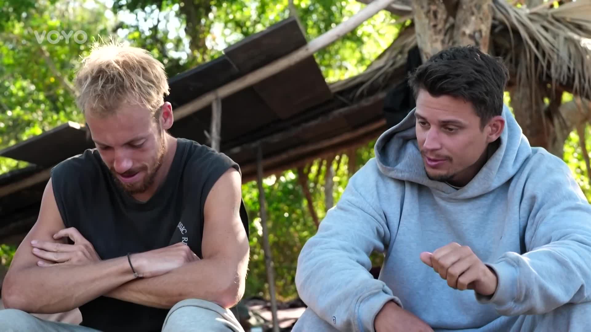 Titáni měli v Survivoru noční návštěvu. Probudilo je šílené zvíře