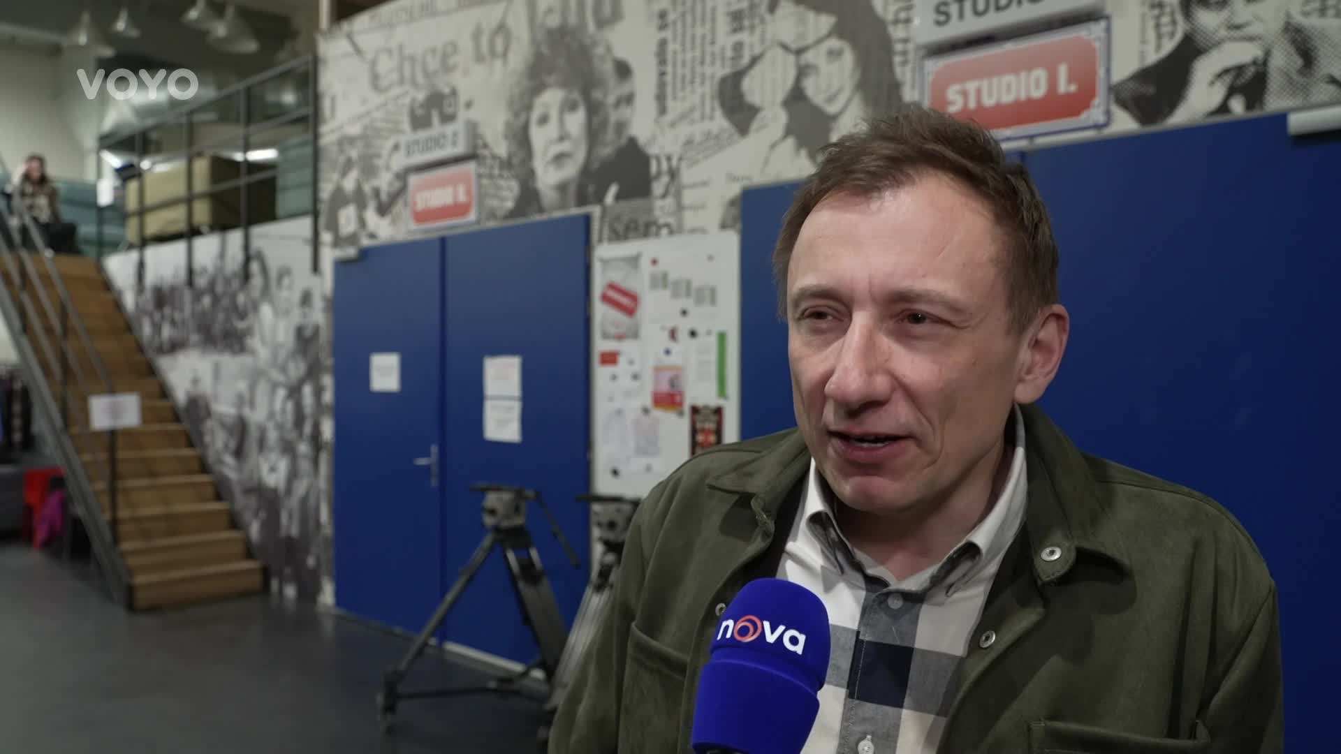Oslavy MDŽ v Ulici: Herec Stach svým gestem zaskočil celý štáb