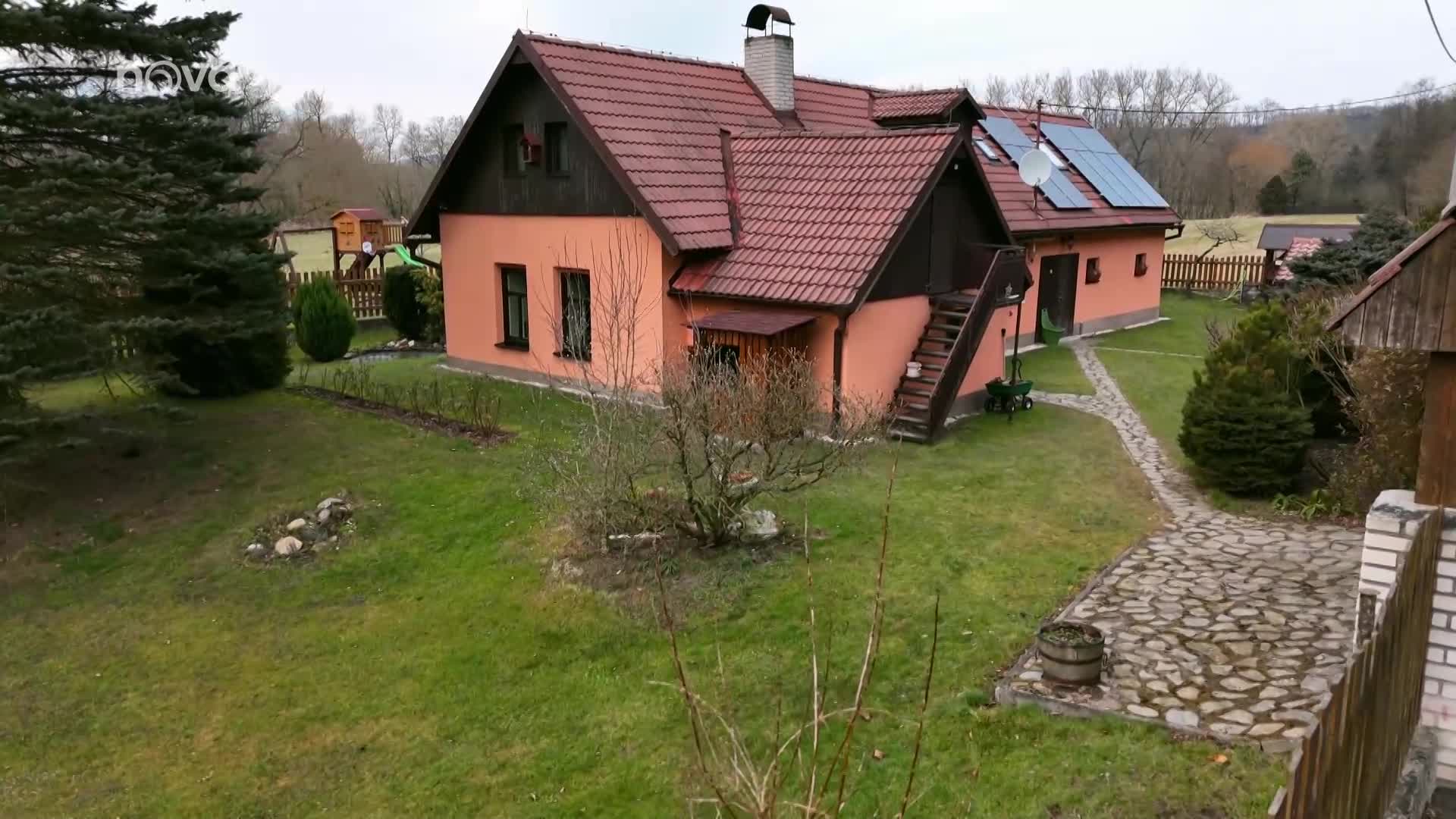 Bára Jánová v My, chalupáři: U stavení má jedinečný památník