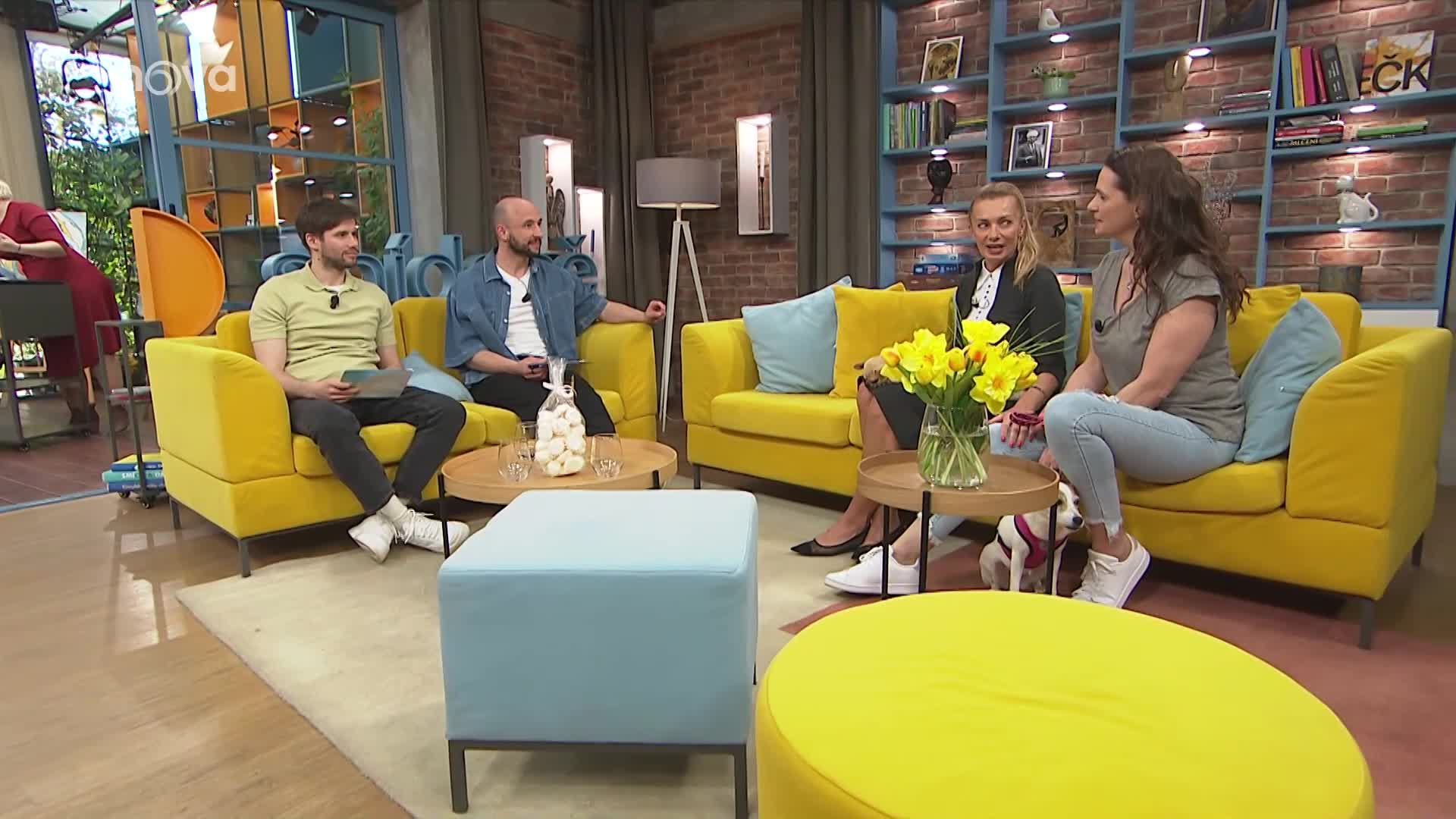 Alice Bendová ukázala sestru Andreu. Sdílí vášeň pro pejsky z útulku